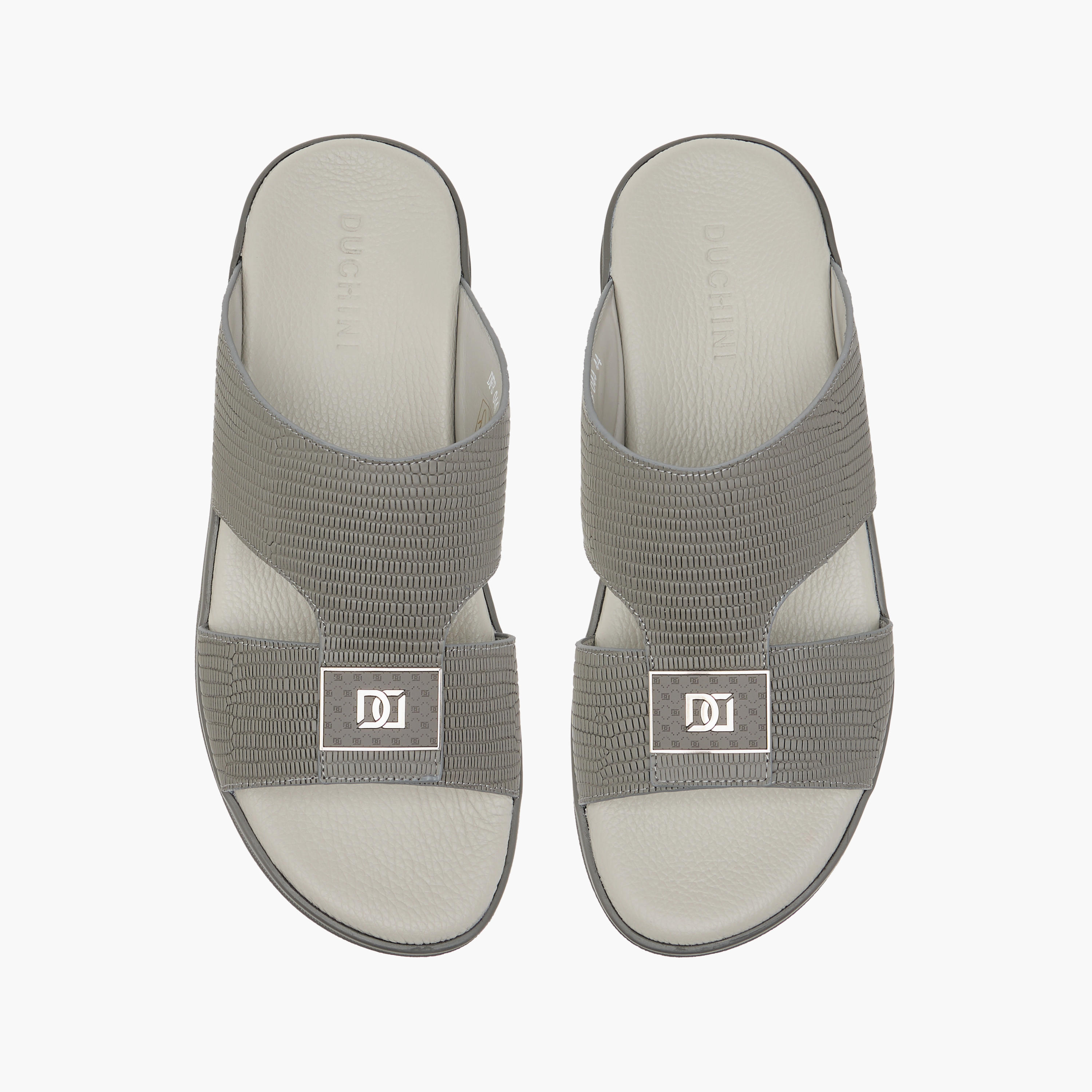 صندل عربي سهل الارتداء بتفاصيل شعار للرجال من دوتشيني-men-shoes-sandals-image-1