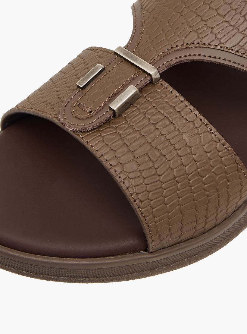 Duchini Men's Metal Accent Slip-On Arabic Sandals-men-shoes-sandals-image-4