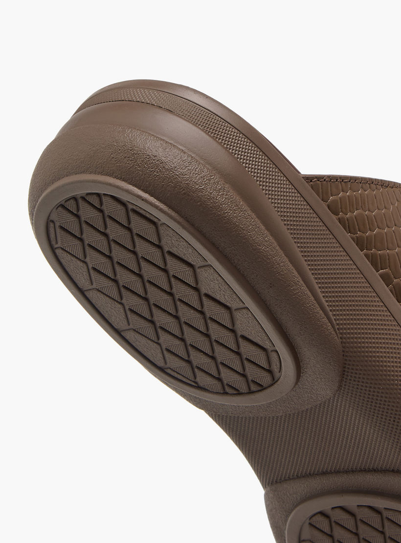 Duchini Men's Metal Accent Slip-On Arabic Sandals-men-shoes-sandals-image-6