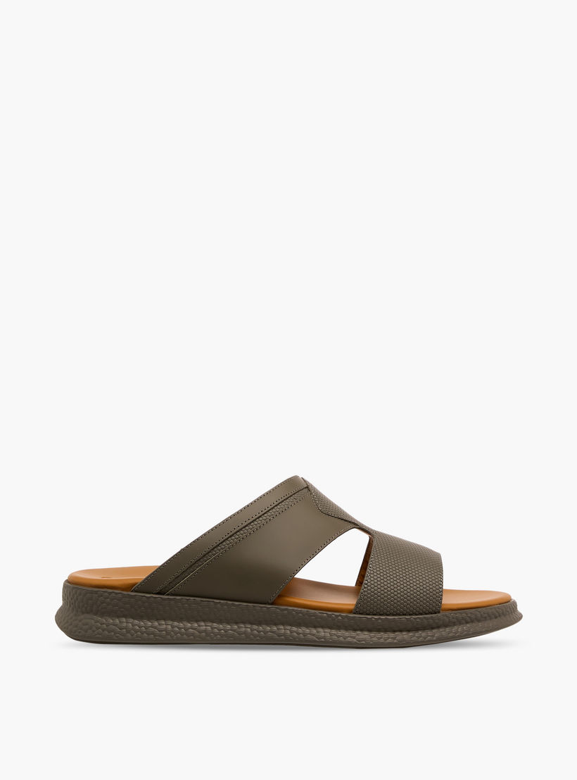 Le Confort Men Slip-On Arabic Sandals-men-shoes-sandals-image-3