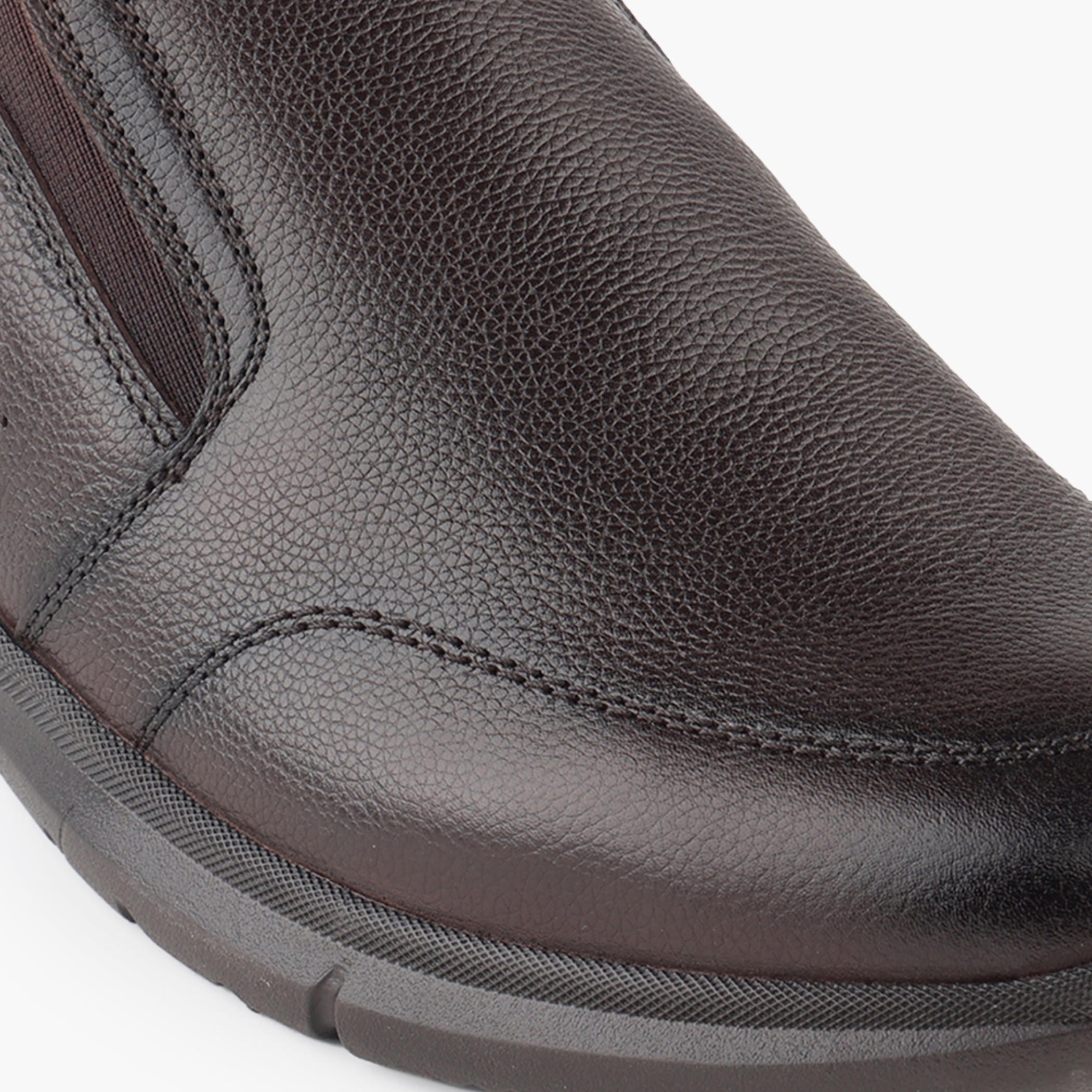 Le Confort Men Genuine Leather Slip-On Loafers-men-shoes-loafersandmoccasins-image-4
