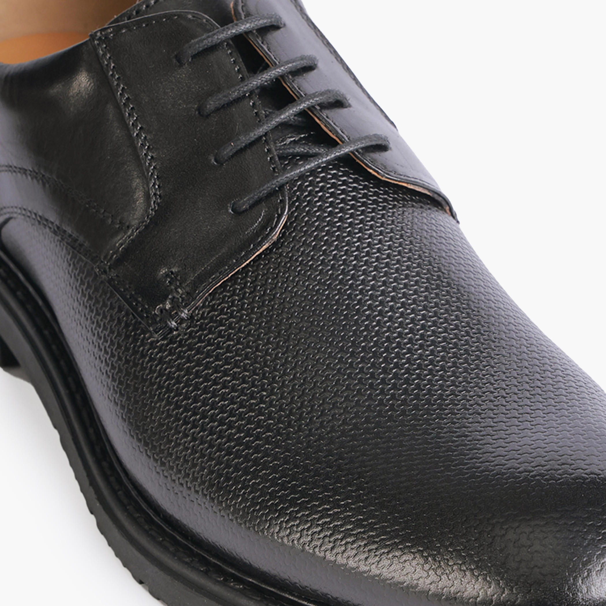 حذاء ديرقي رجالي بأربطة من الجلد الطبيعي-men-shoes-formalshoes-image-4