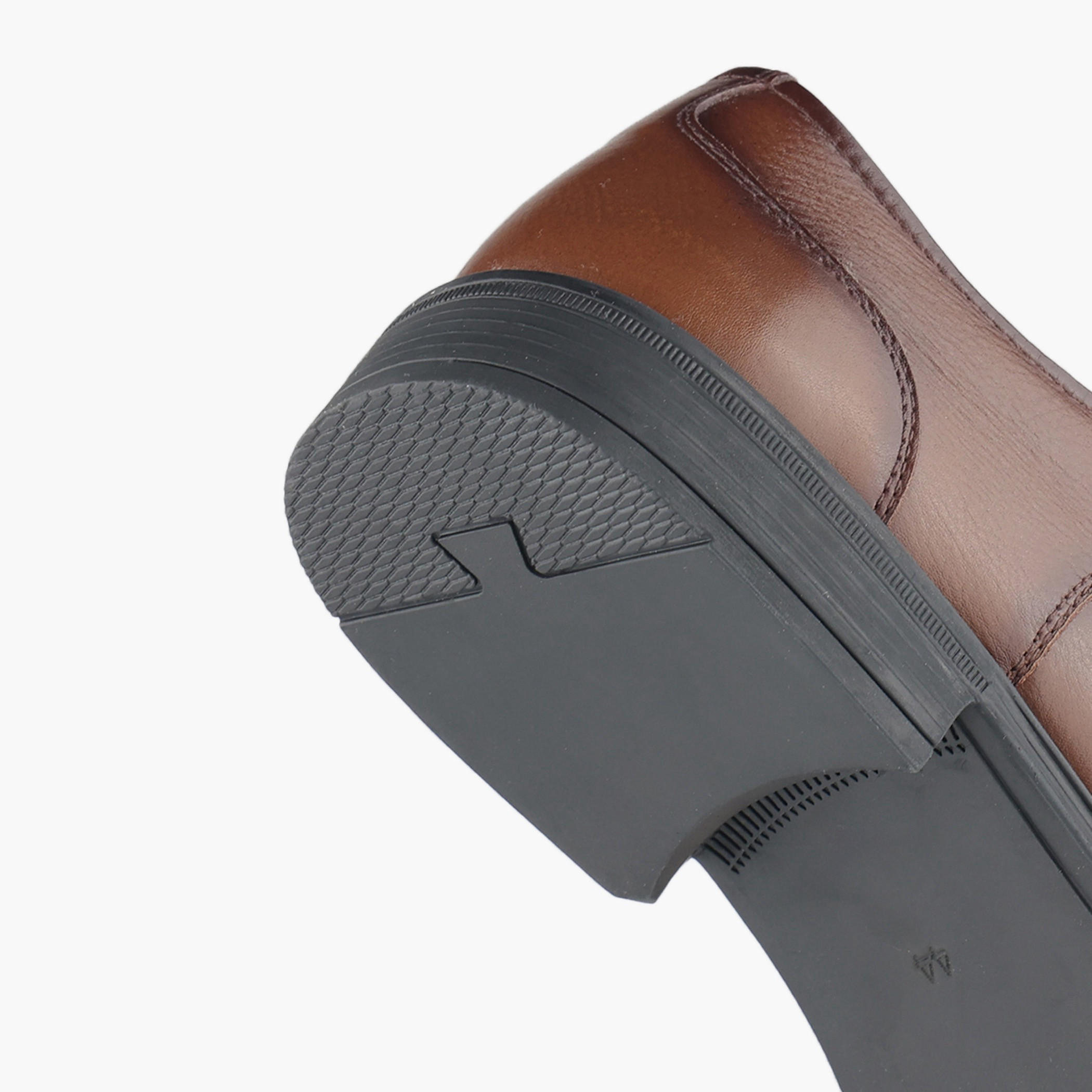 حذاء ديربي جلد برباط إغلاق للرجال من إل بي إل من شو إكسبريس-men-shoes-formalshoes-image-5
