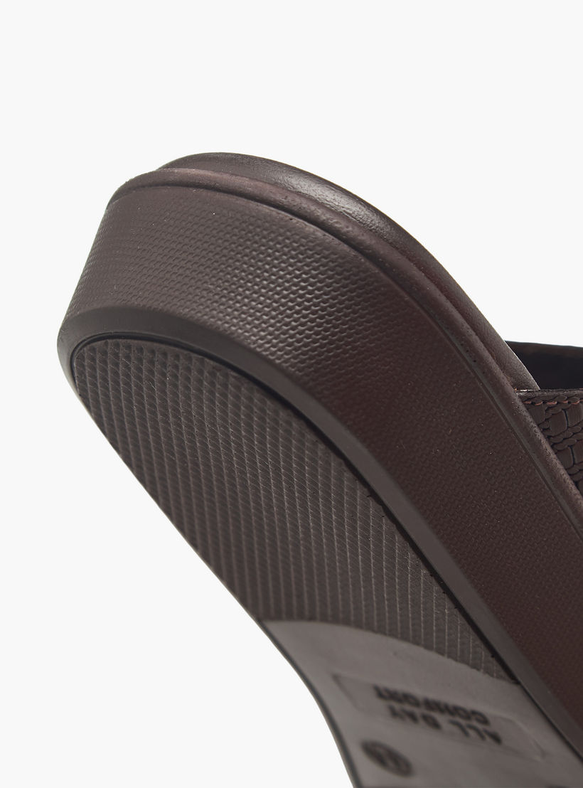 Le Confort Men Slip-On Arabic Sandals-men-shoes-sandals-image-6