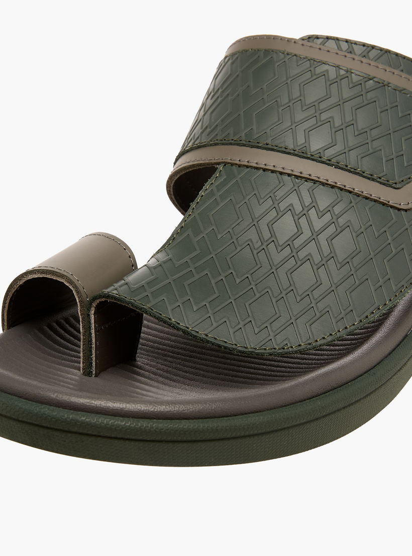 صندل عربي جلد بحلقة إصبع للرجال من الواحة-men-shoes-sandals-image-4