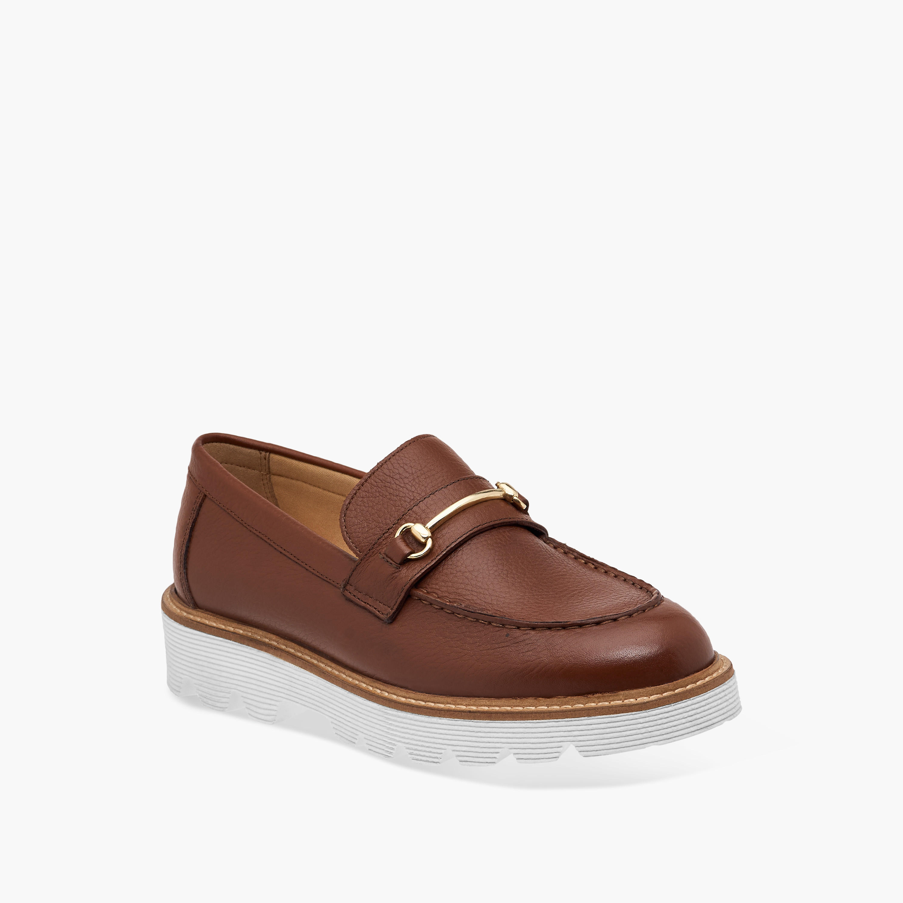 حذاء خفيف سهل الارتداء بزينة معدن للنساء من سيليست-women-shoes-loafersandmoccasins-image-2