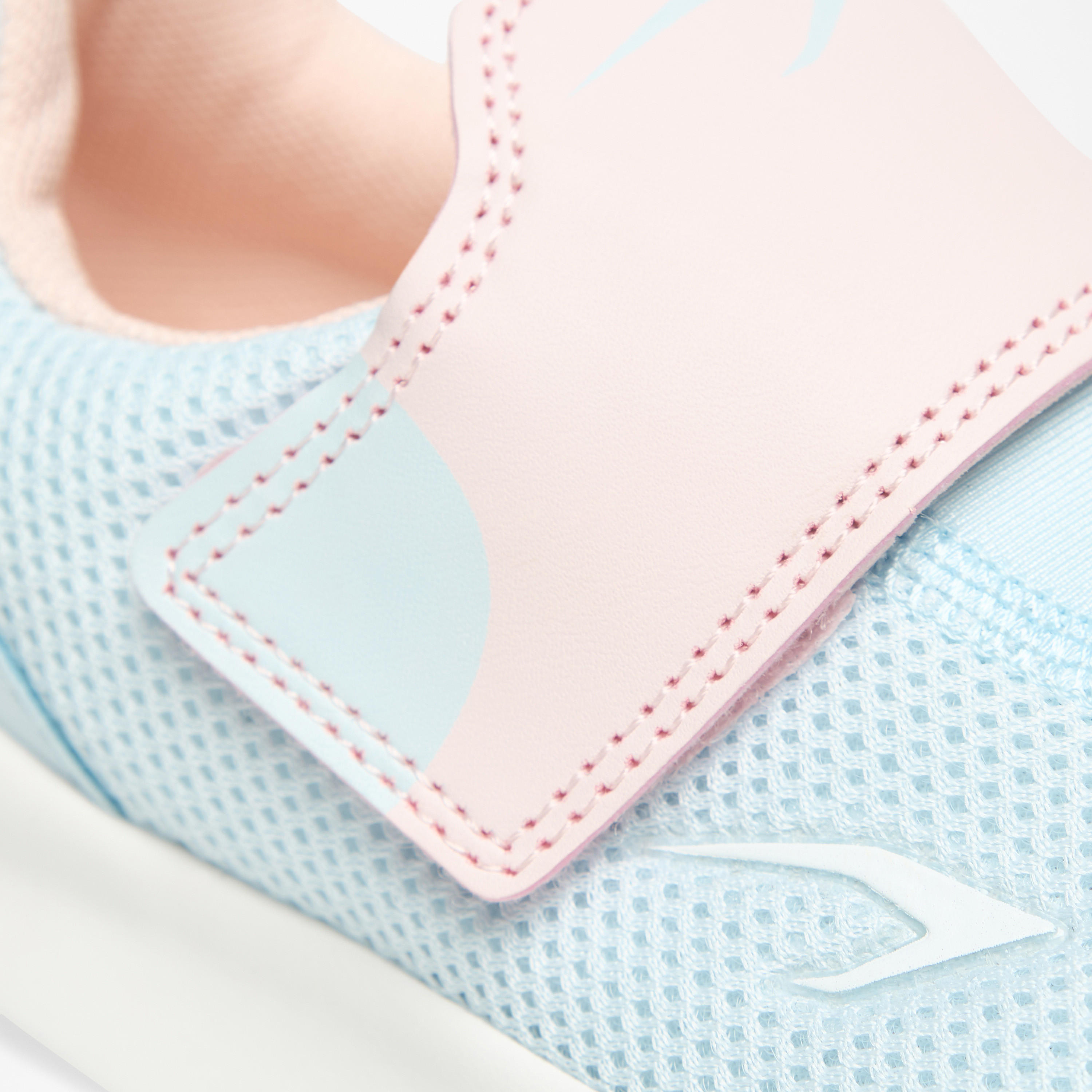 Dash Textured Lightweight Sneakers with Hook and Loop Closure-girls-shoes-sneakers-image-9
