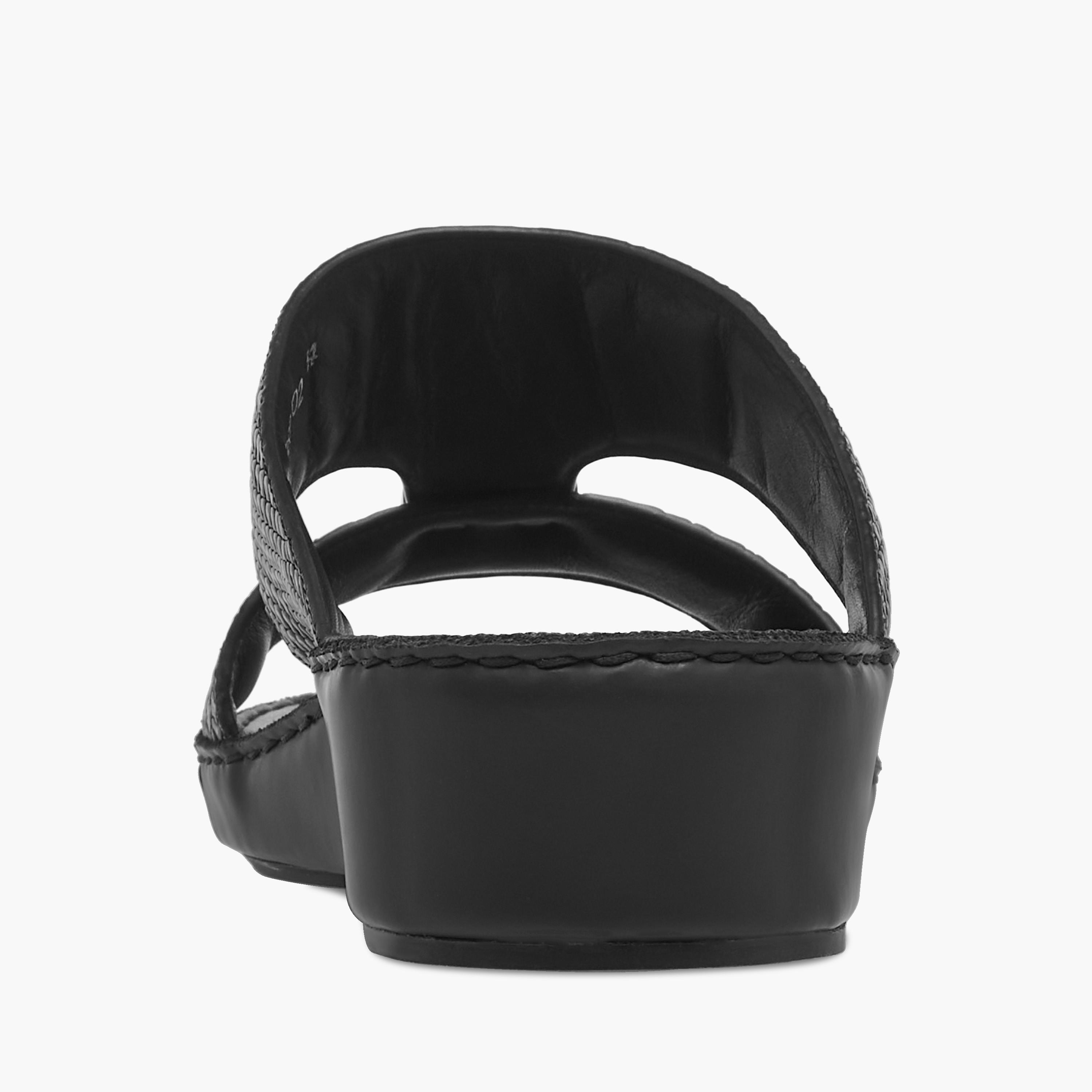 صندل عربي بارز الملمس سهل الارتداء للرجال من دوتشيني-men-shoes-sandals-image-4