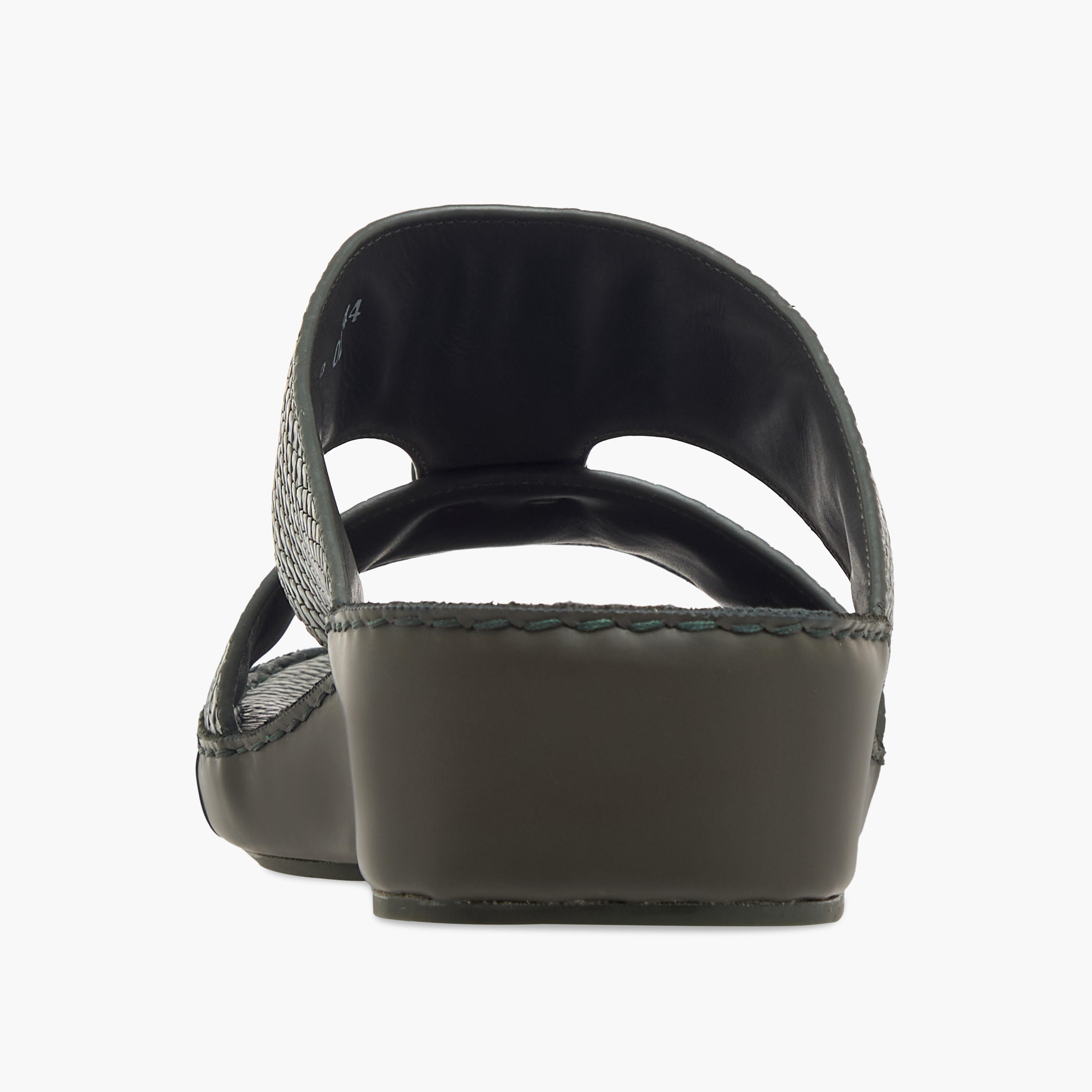 صندل عربي بارز الملمس سهل الارتداء للرجال من دوتشيني-men-shoes-sandals-image-4