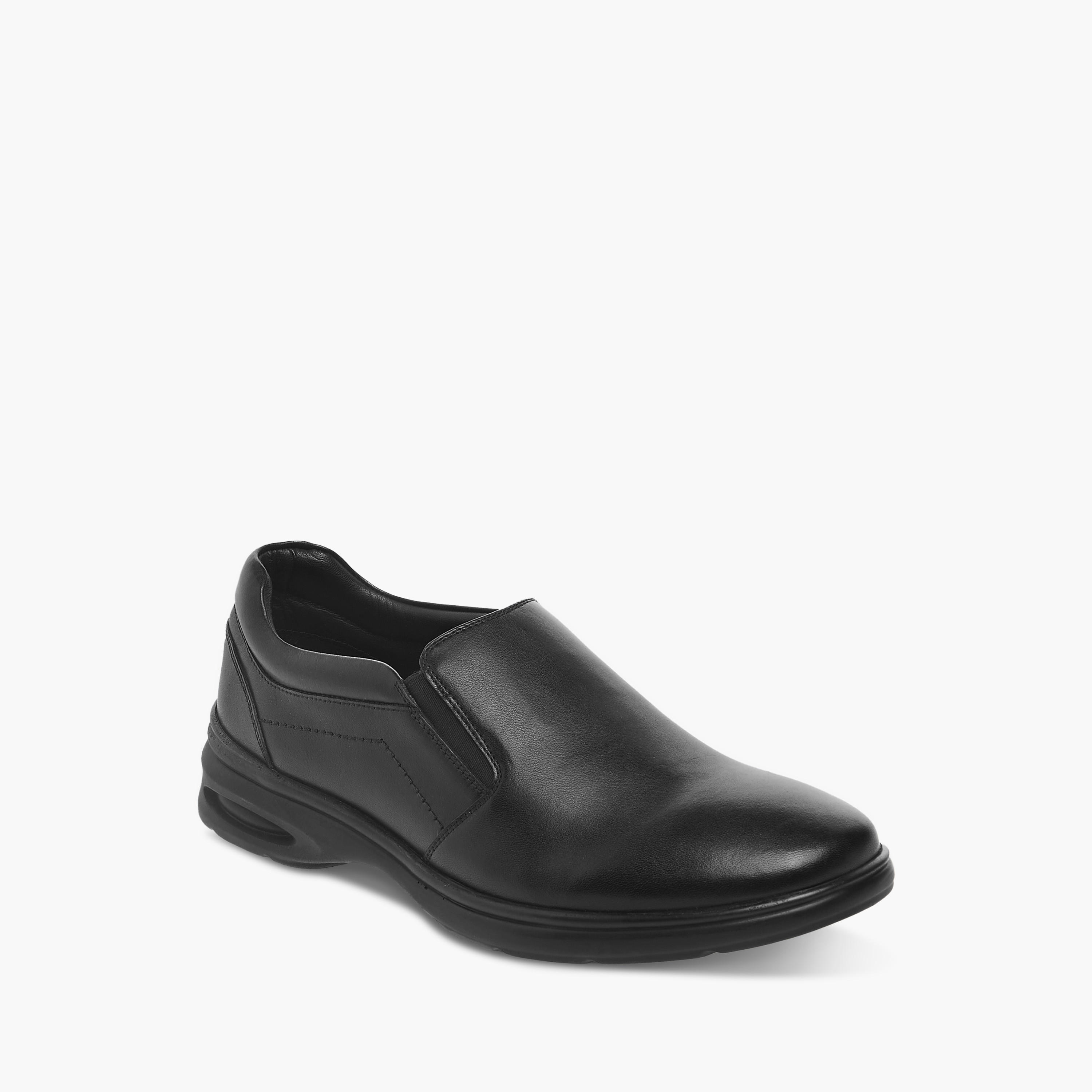 Le Confort Leather Solid Slip-On Loafers-men-shoes-loafersandmoccasins-image-2