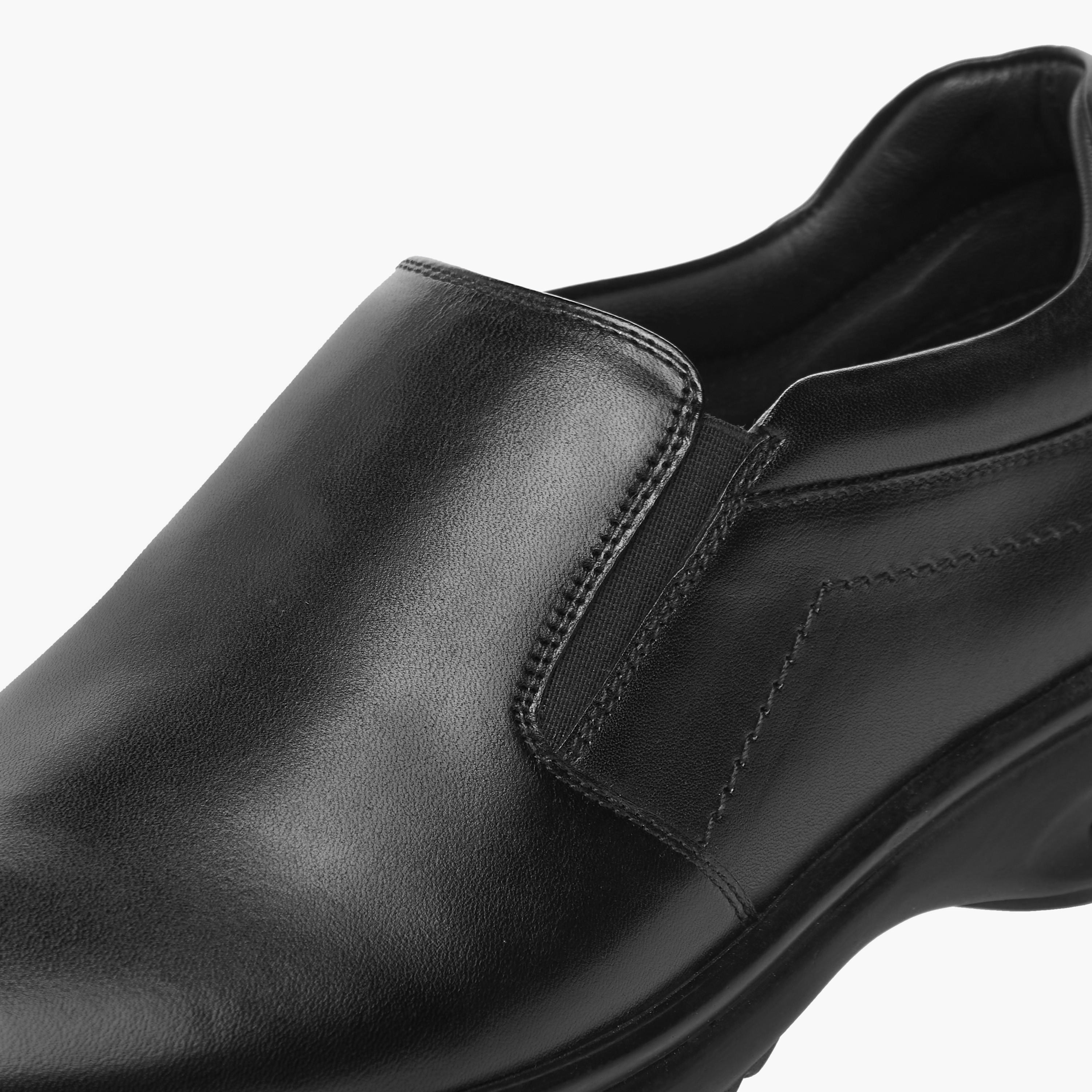 Le Confort Leather Solid Slip-On Loafers-men-shoes-loafersandmoccasins-image-4