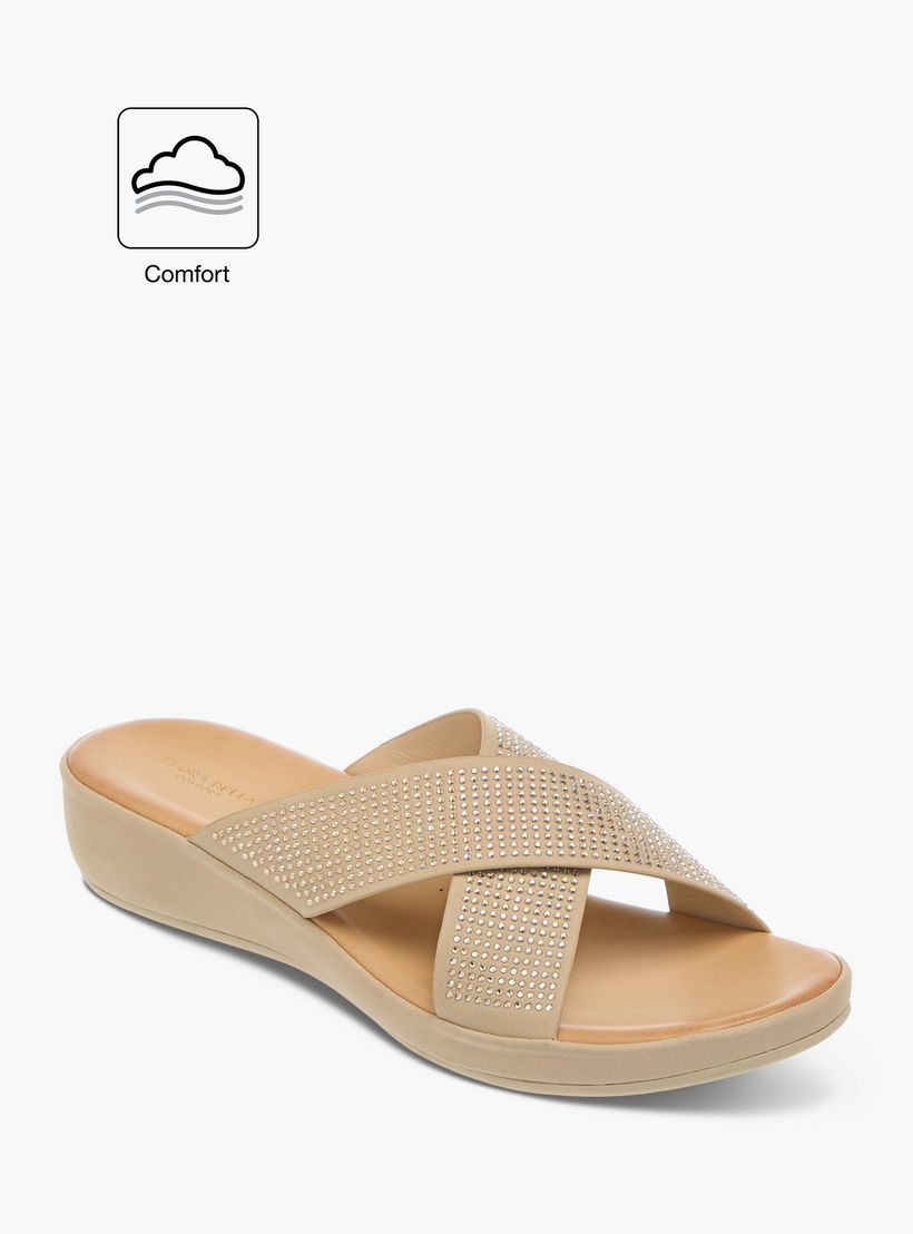 صندل مريح سهل الارتداء مزين بحزام متقاطع من فلورا بيلا-women-shoes-flats-sandals-image-2