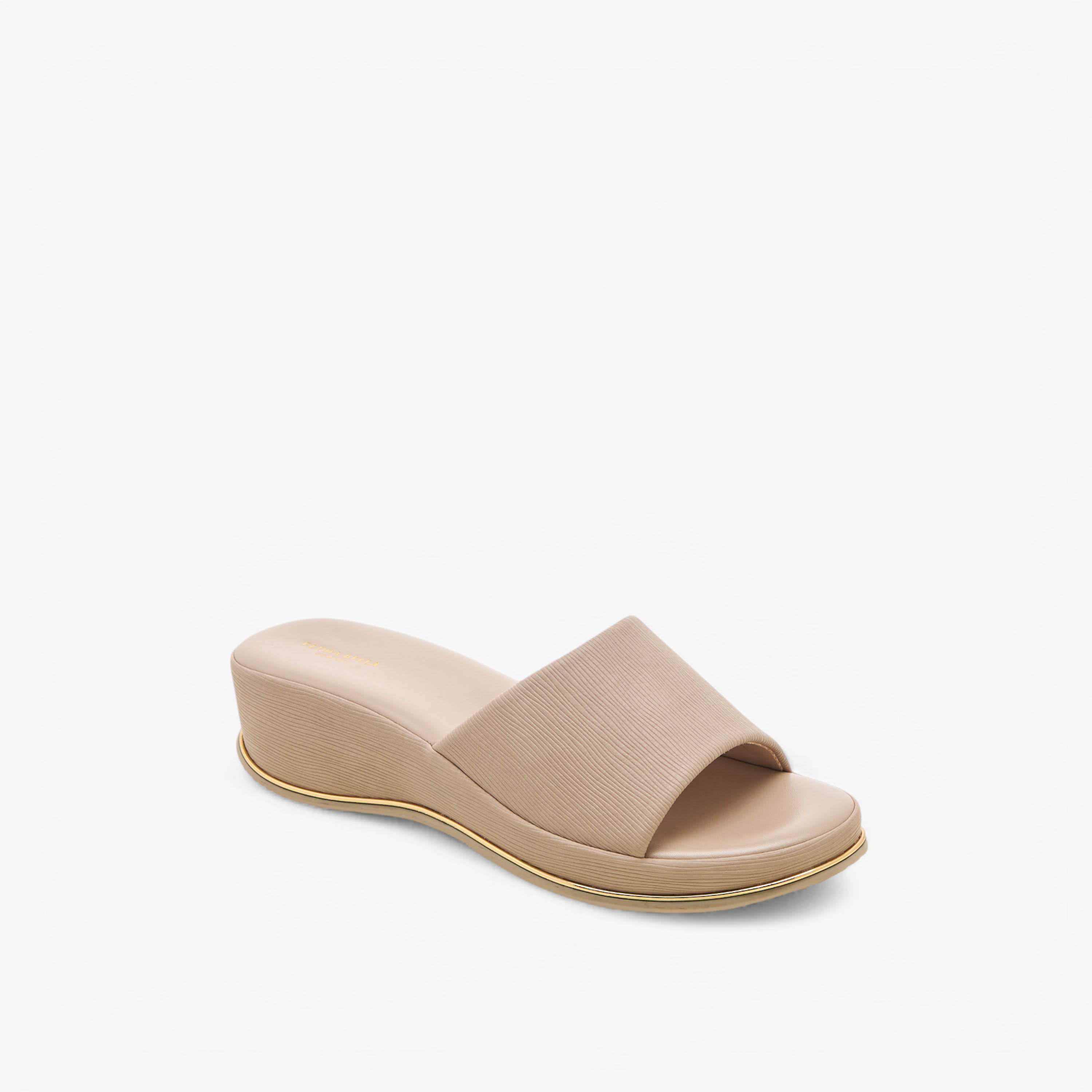 صندل بارز الملمس وسهل الارتداء بكعب ويدج من فلورا بيلا-women-shoes-sandals-heeled-image-2