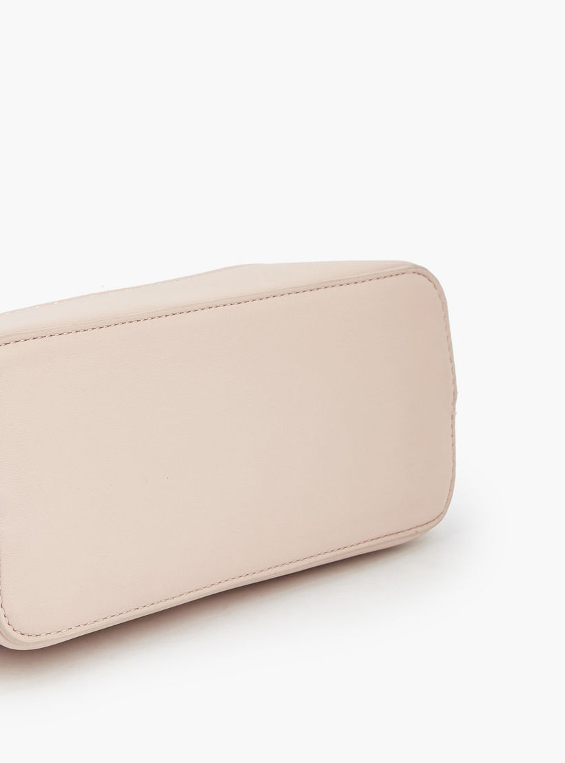شنطة ساتشل بطبعات مونوجرام وحزام قابل للفصل من فلورا بيلا-women-bagsandwallets-handbags-image-7
