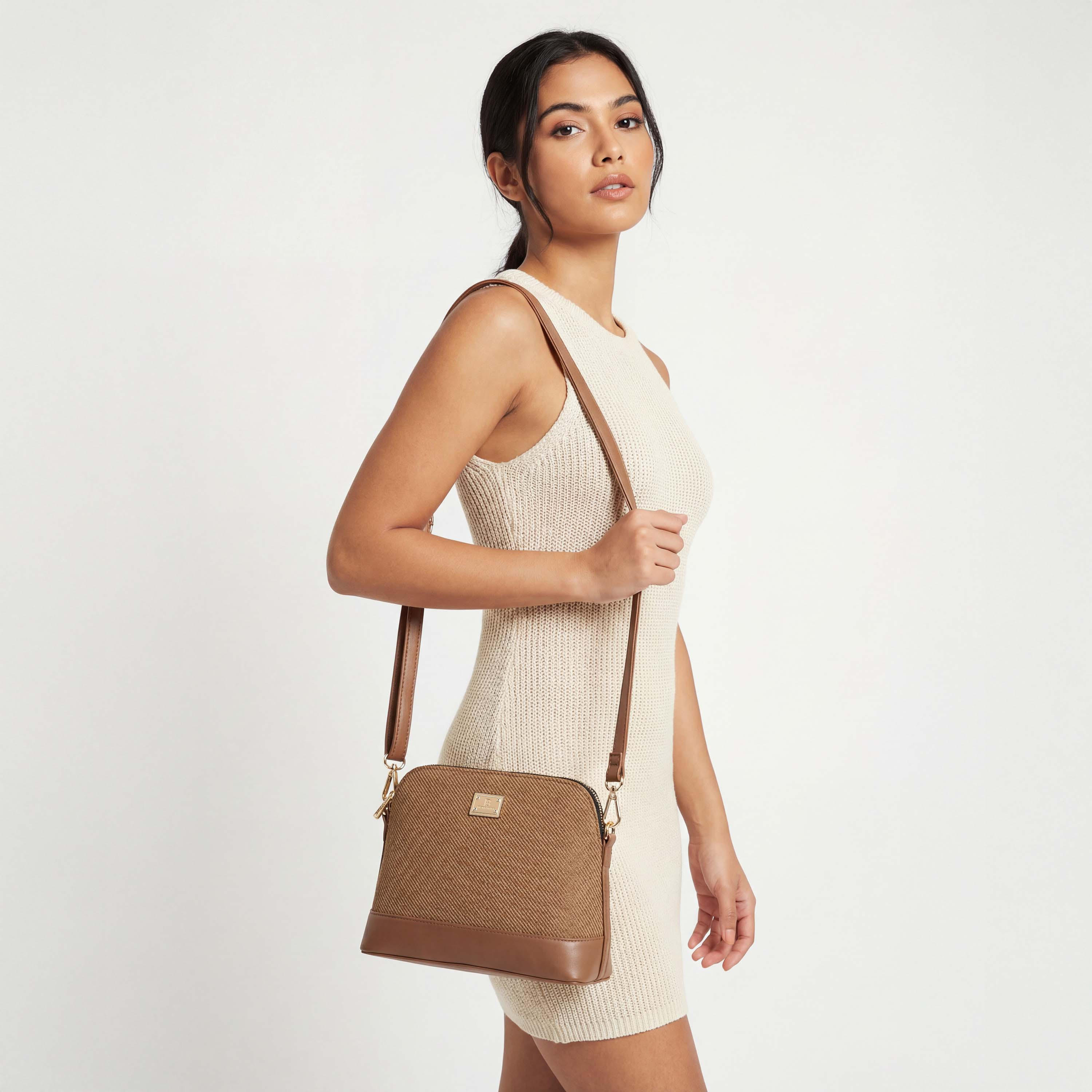 شنطة كروس بودي بارزة الملمس بحزام كتف قابل للفصل من فلورا بيلا-women-bagsandwallets-handbags-image-2