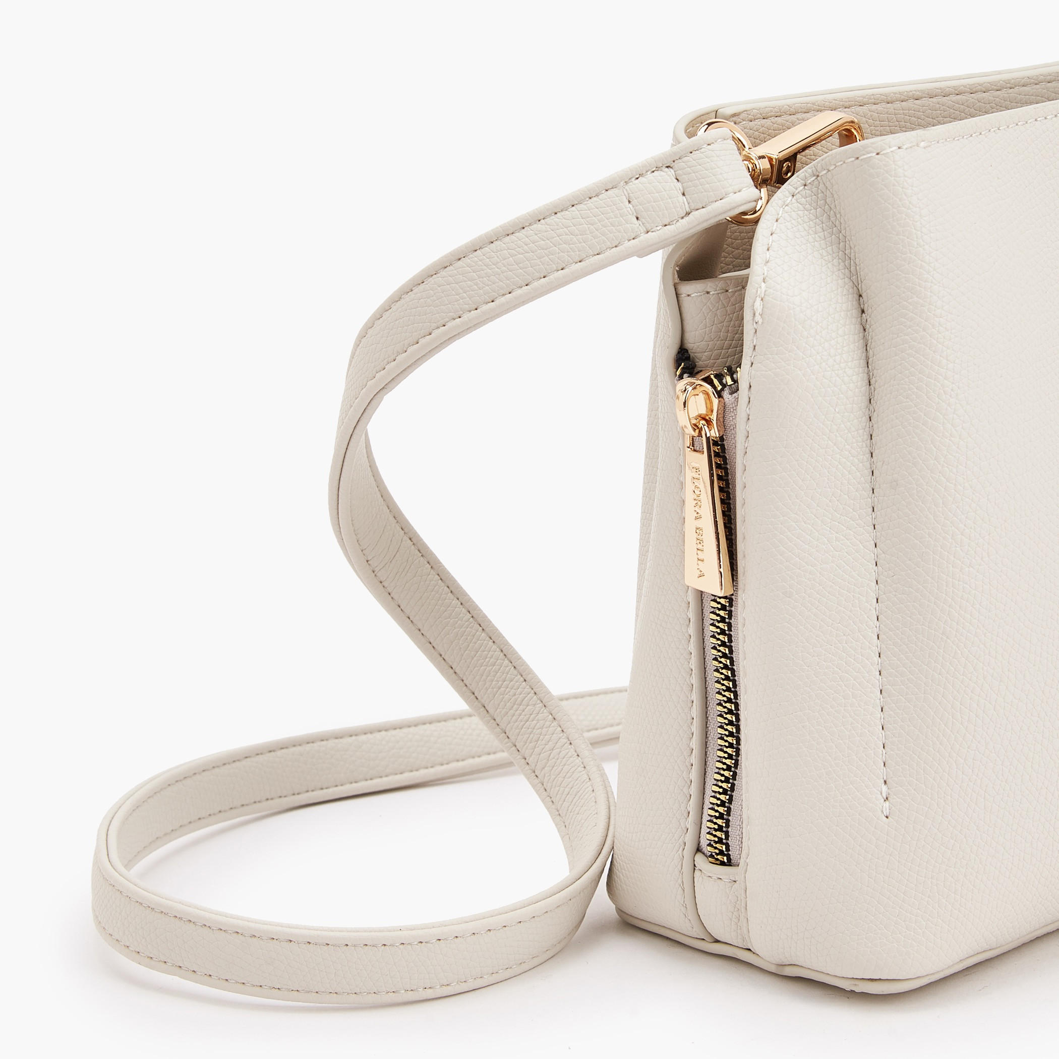 شنطة كروس بودي بزينة شعار مع حزام قابل للفصل من فلورا بيلا-women-bagsandwallets-handbags-image-6