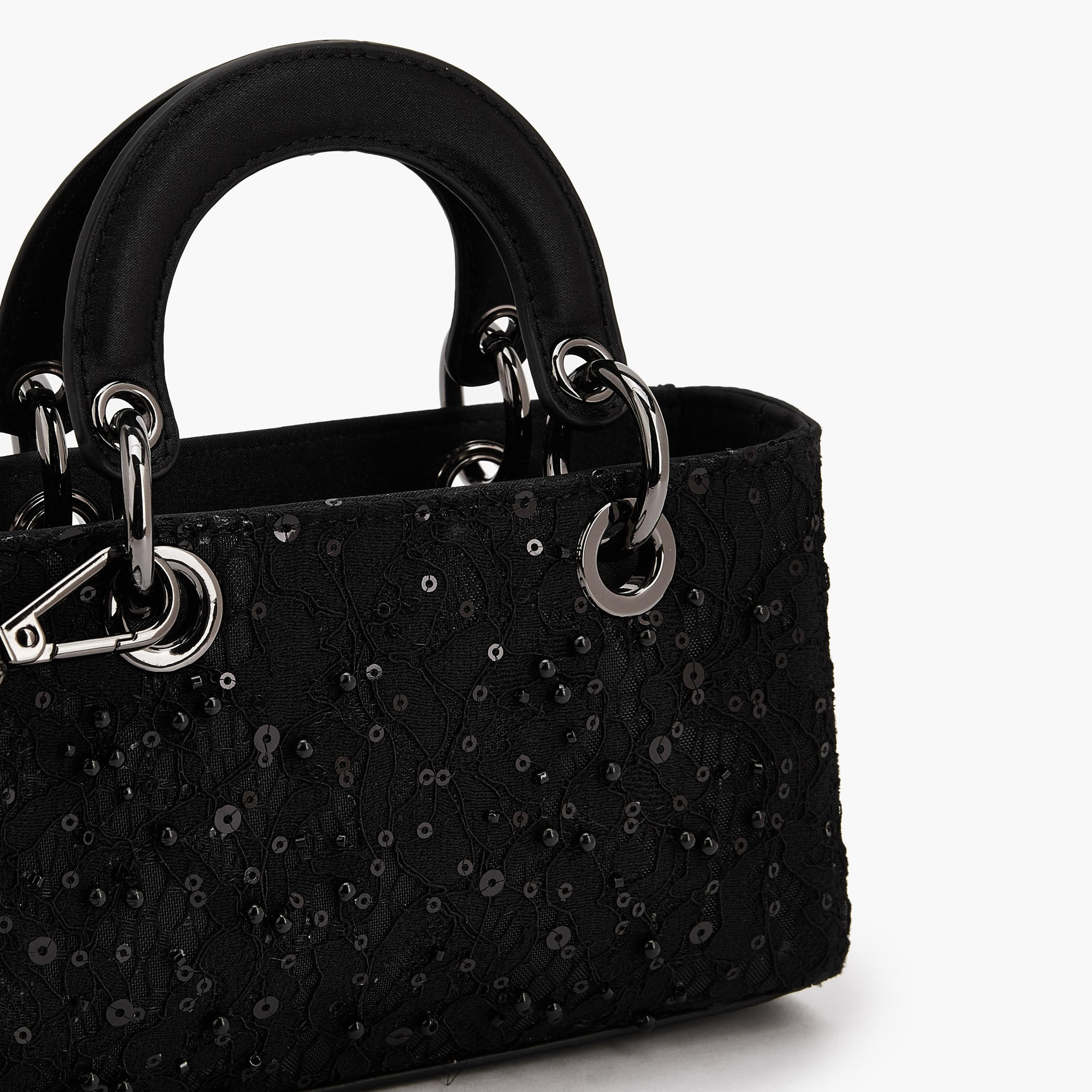 شنطة كروس بودي مزيّنة بالترتر مع حزام قابل للفصل من فلورا بيلا-women-bagsandwallets-handbags-image-6
