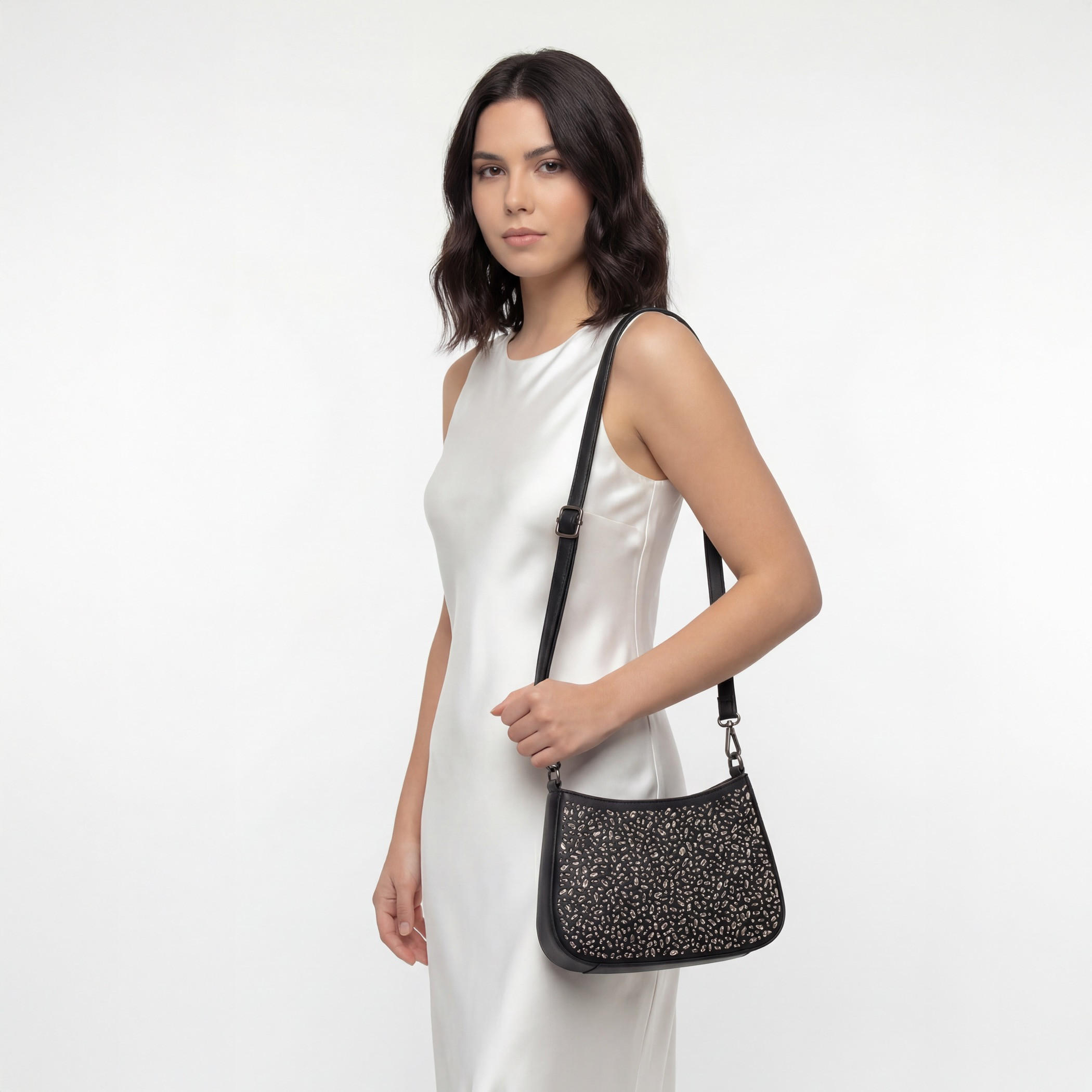 شنطة كتف مزينة بسحاب إغلاق من فلورا بيلا-women-bagsandwallets-handbags-image-2