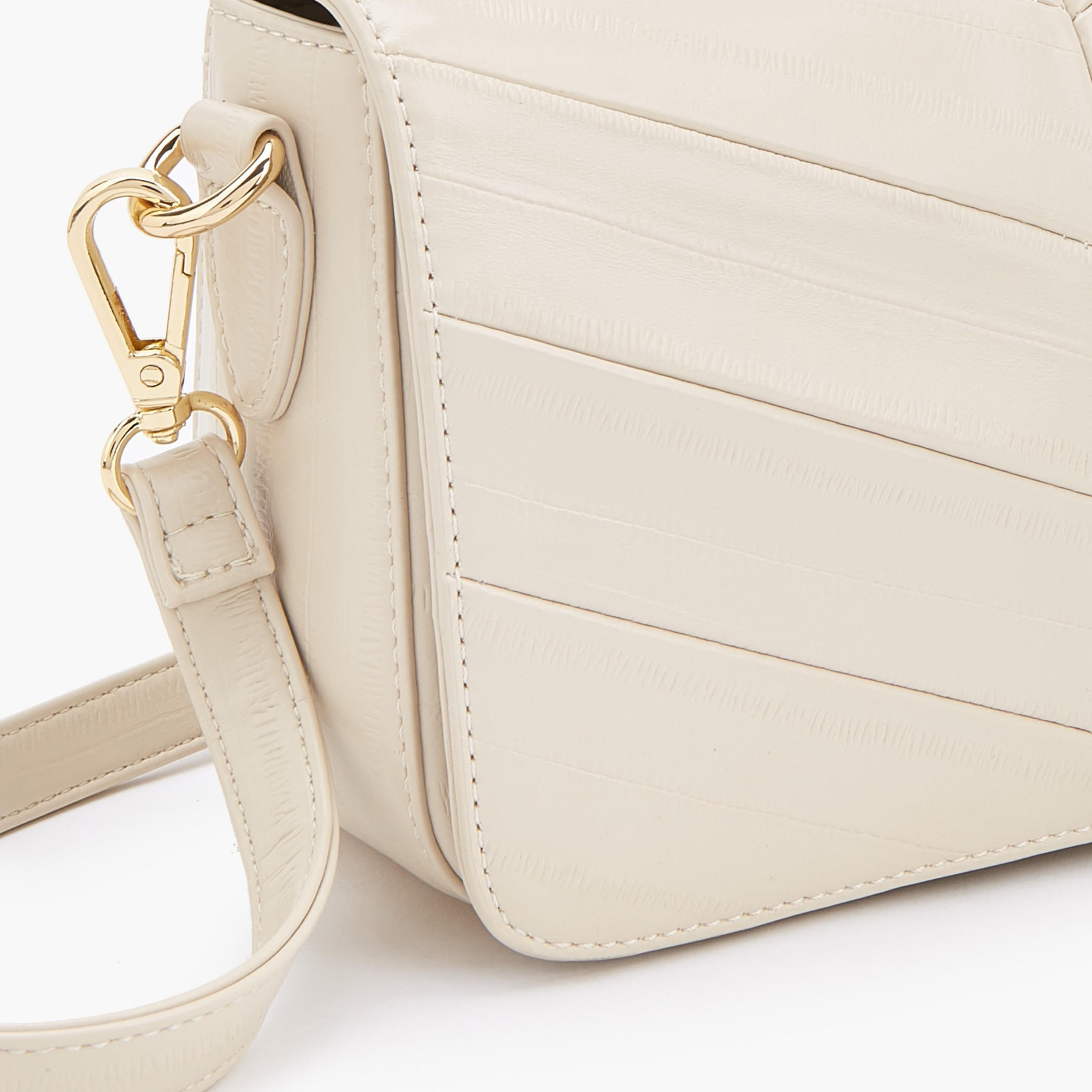 شنطة كروس بودي بارزة الملمس بحزام قابل للتعديل من فلورا بيلا-women-bagsandwallets-handbags-image-18