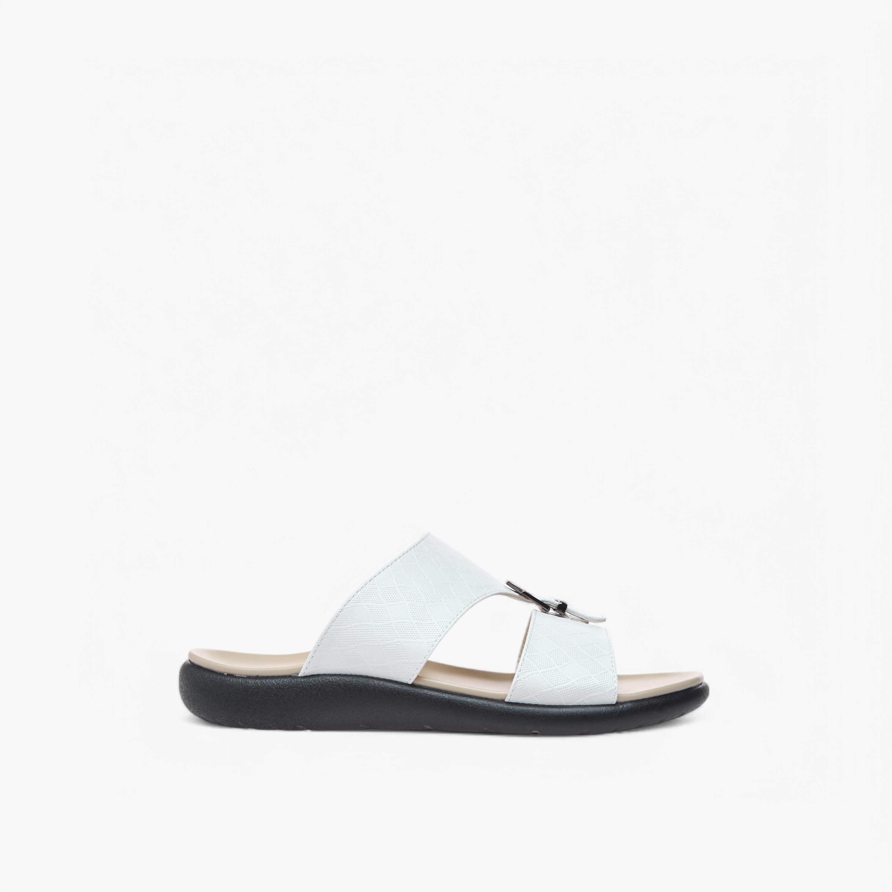 صندل عربي سهل الارتداء بزينة إبزيم من أل بي أل من شو إكسبريس-men-shoes-sandals-image-2