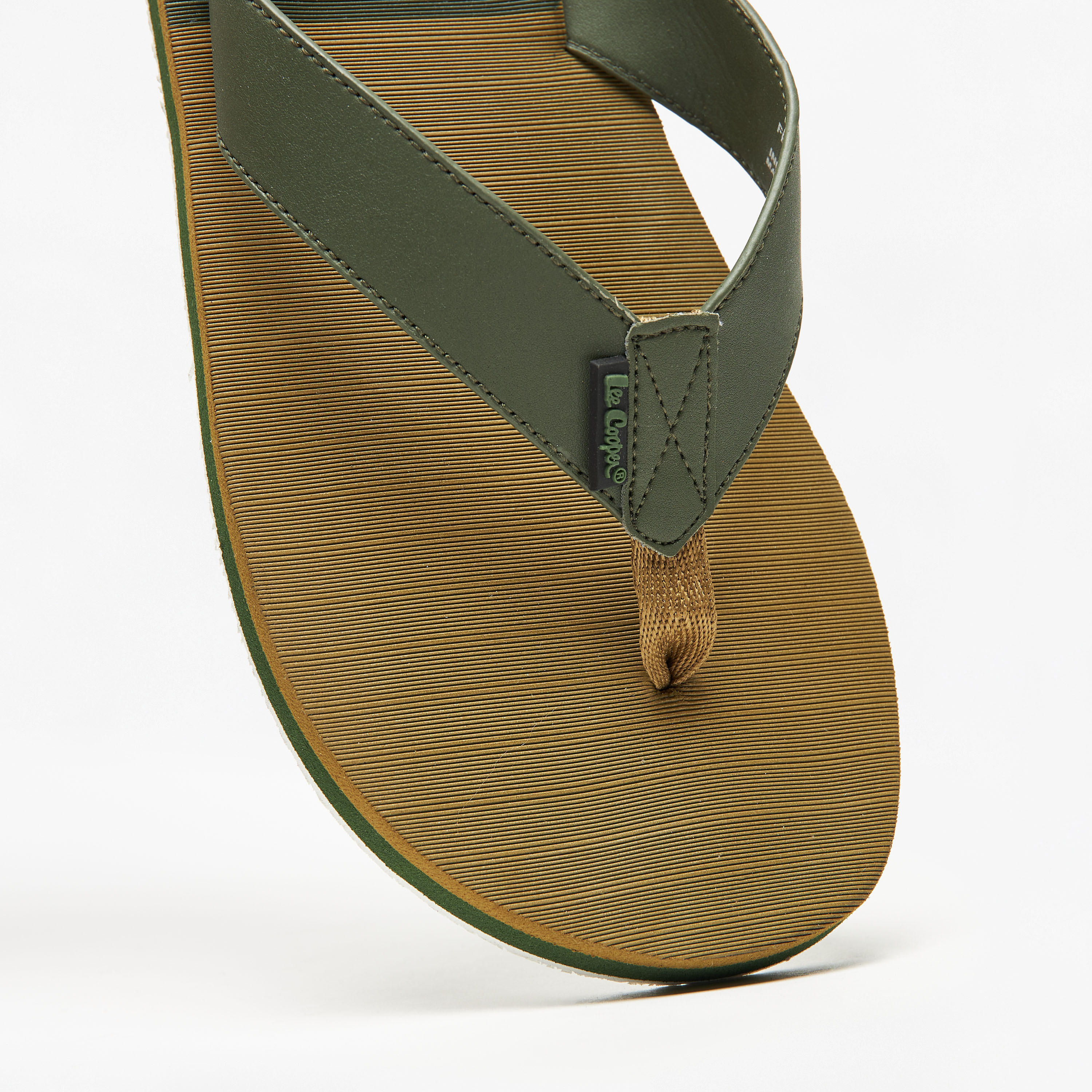 شبشب فليب فلوب بطبعات للرجال من لي كوبر-men-shoes-flipflopsandslides-image-7