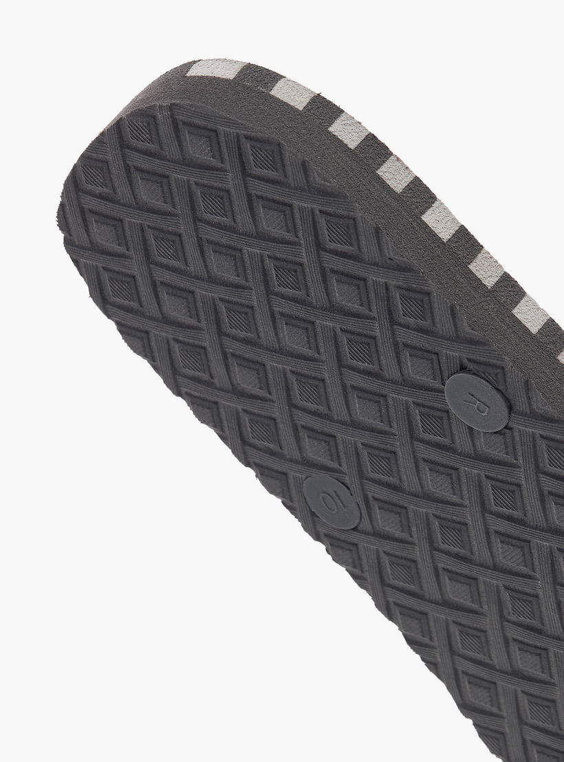 شبشب بإصبع وطبعات للرجال من لي كوبر-men-shoes-flipflopsandslides-image-4