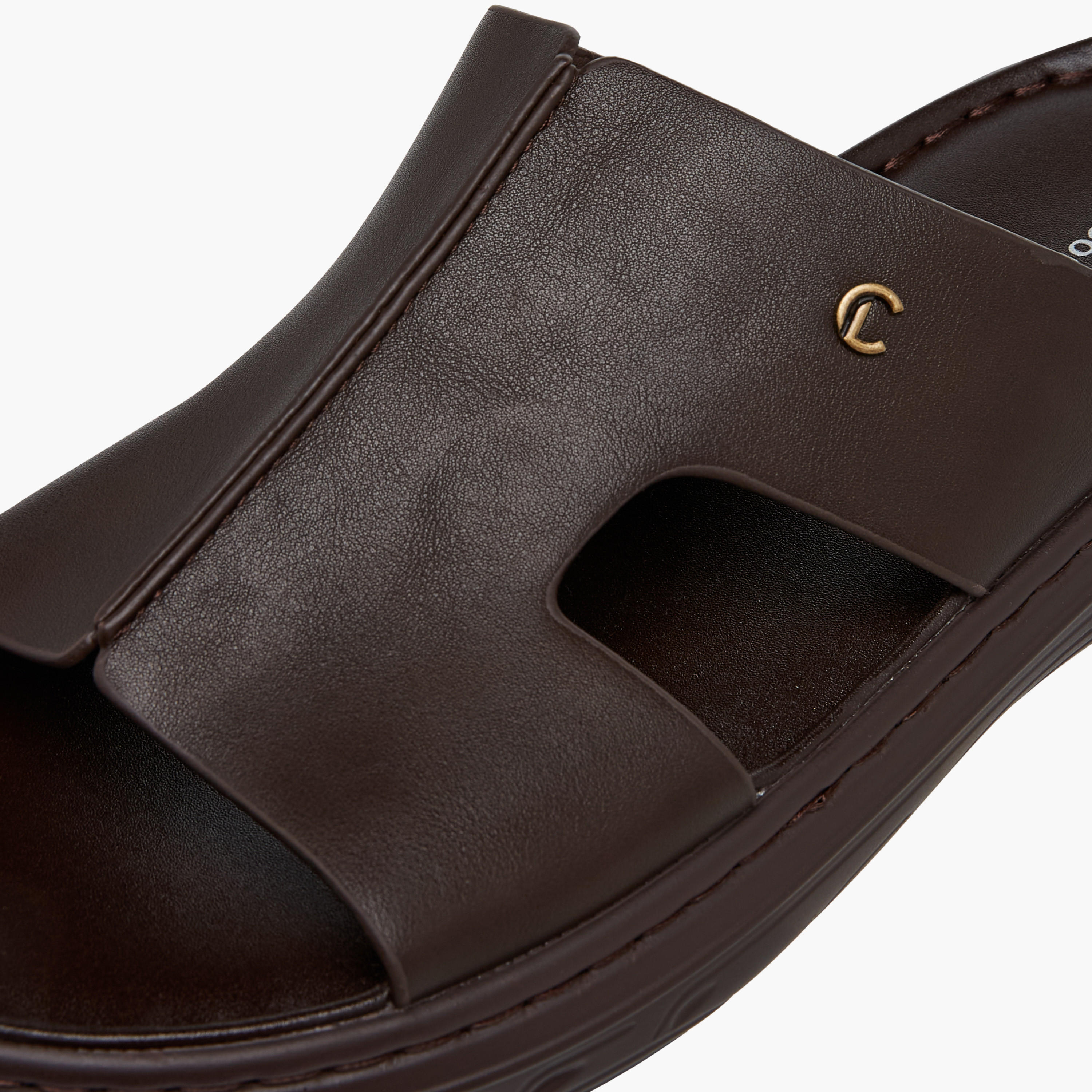 Le Confort Solid Slip-On Comfort Sandals-men-shoes-sandals-image-4