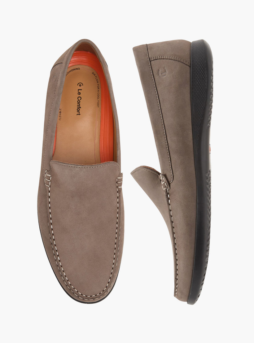 Le Confort Leather Solid Slip-On Comfort Moccasins-men-shoes-loafersandmoccasins-image-1