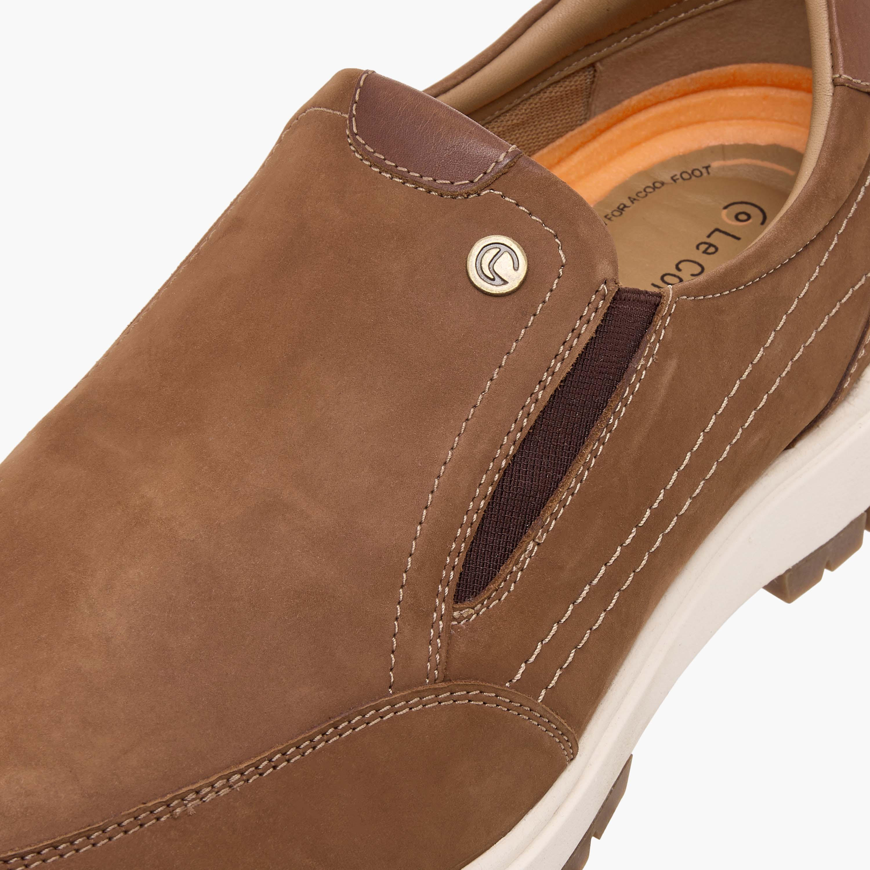 Le Confort Solid Slip-On Loafers-men-shoes-loafersandmoccasins-image-4