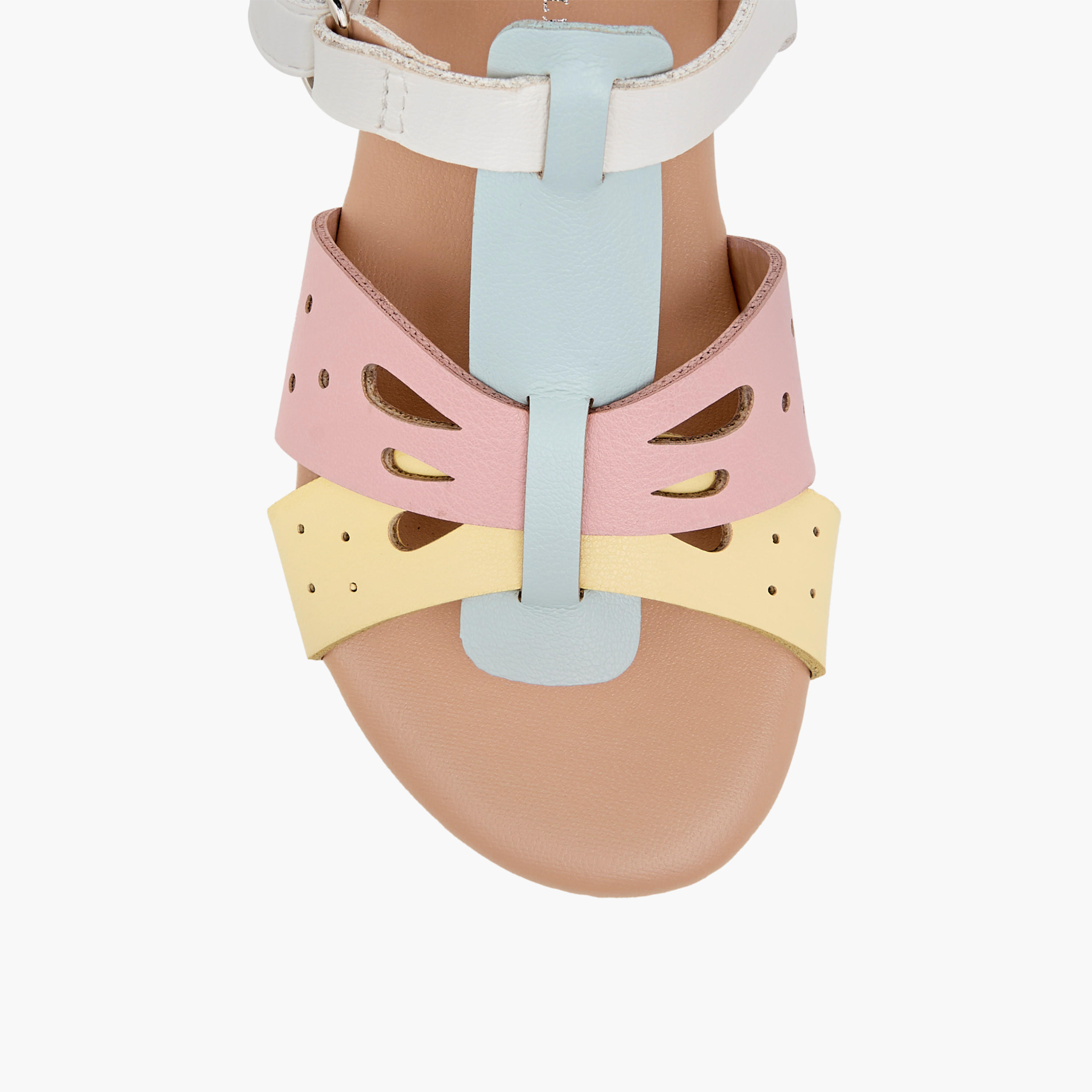 صندل بتفاصيل مفرغة وشريط إغلاق لاصق من فلورا بيلا-girls-shoes-sandals-image-3