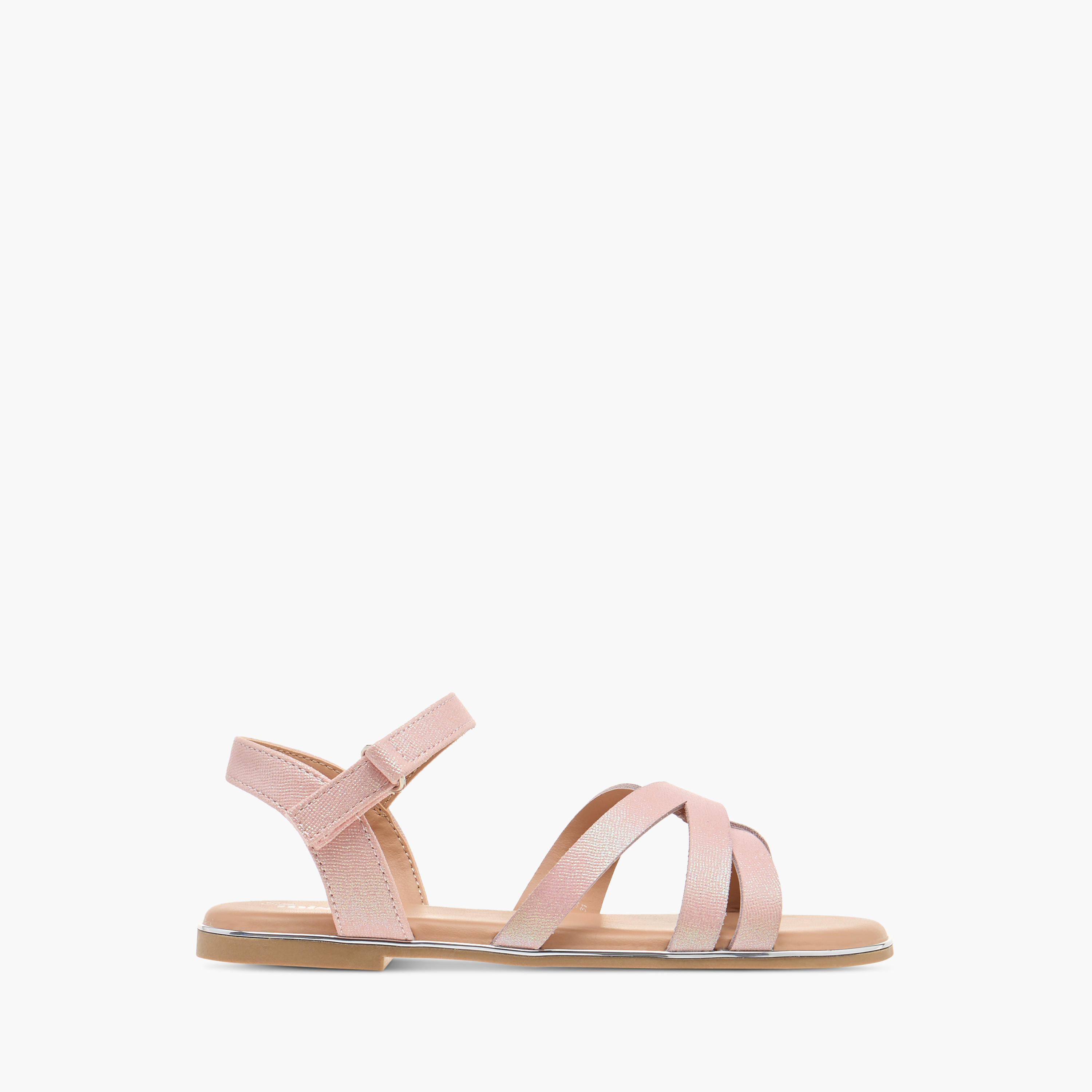 صندل بارز الملمس بحزام متقاطع وشريط إغلاق لاصق من ليتل ميسي-girls-shoes-sandals-image-12