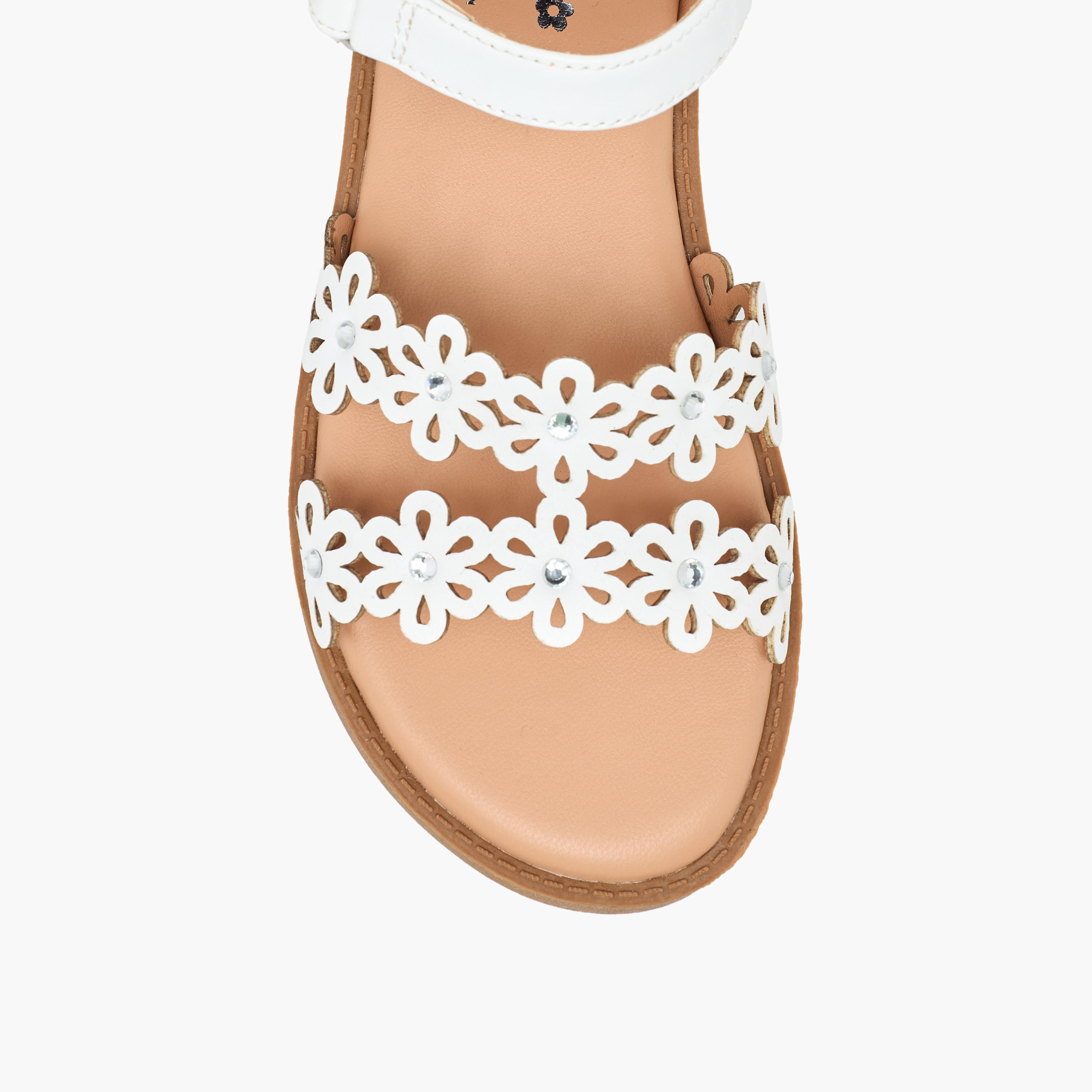 صندل بشريط إغلاق لاصق وتفاصيل مفرغة للبنات من ليتل ميسي-girls-shoes-sandals-image-3
