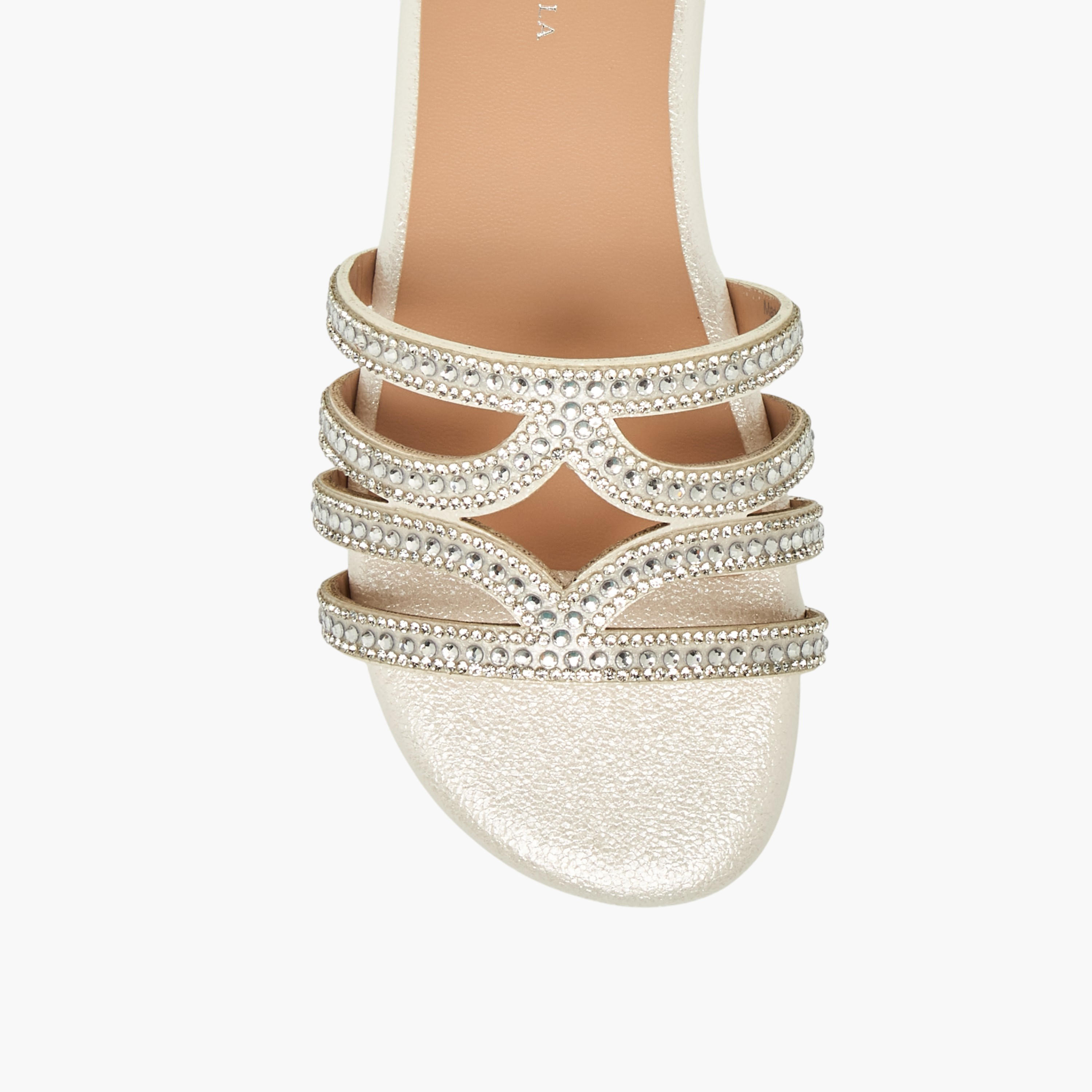 صندل مزين بالحجر للبنات من فلورا بيلا-girls-shoes-sandals-image-4