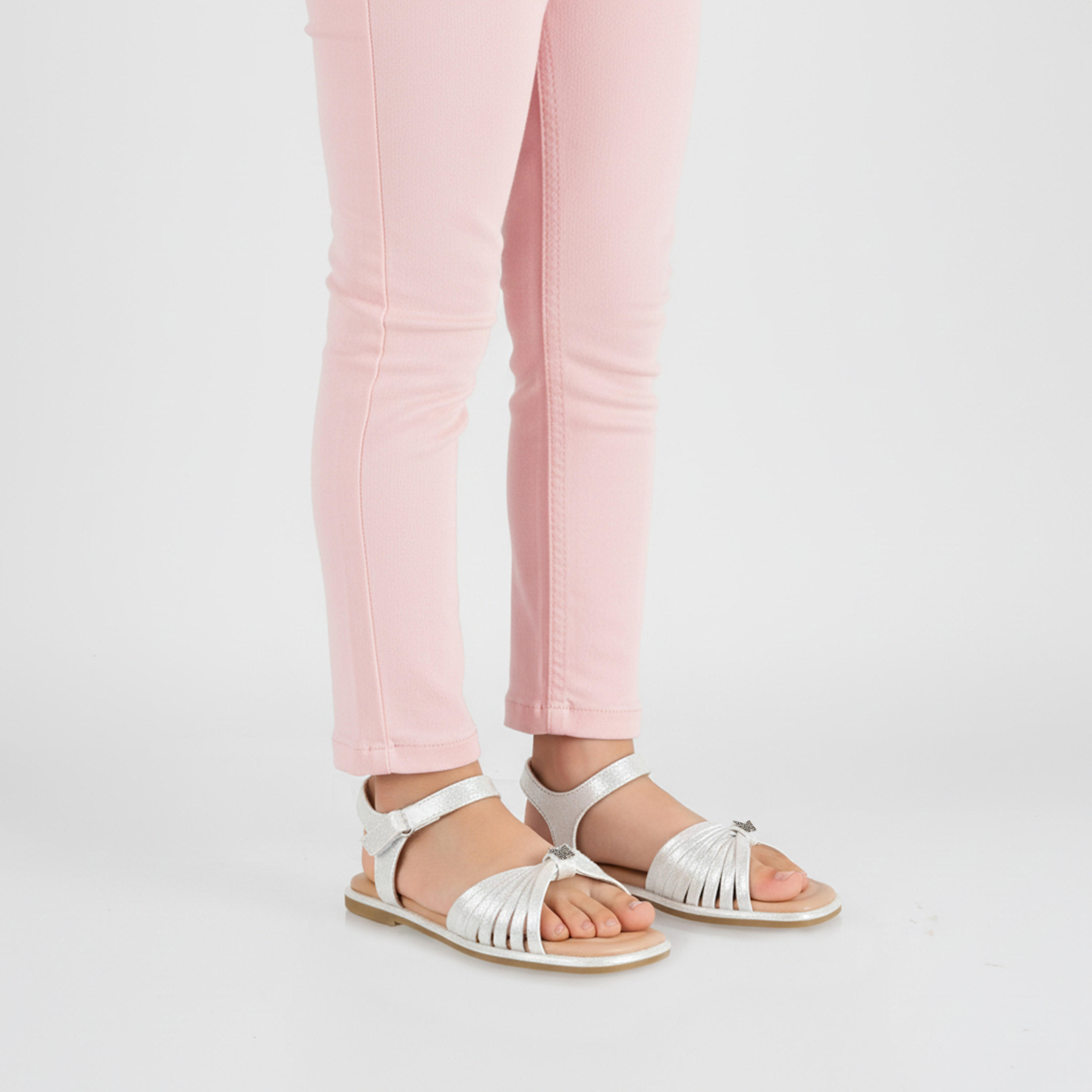 صندل مسطح بفراشة مزينة للبنات من ليتل ميسي-girls-shoes-sandals-image-2
