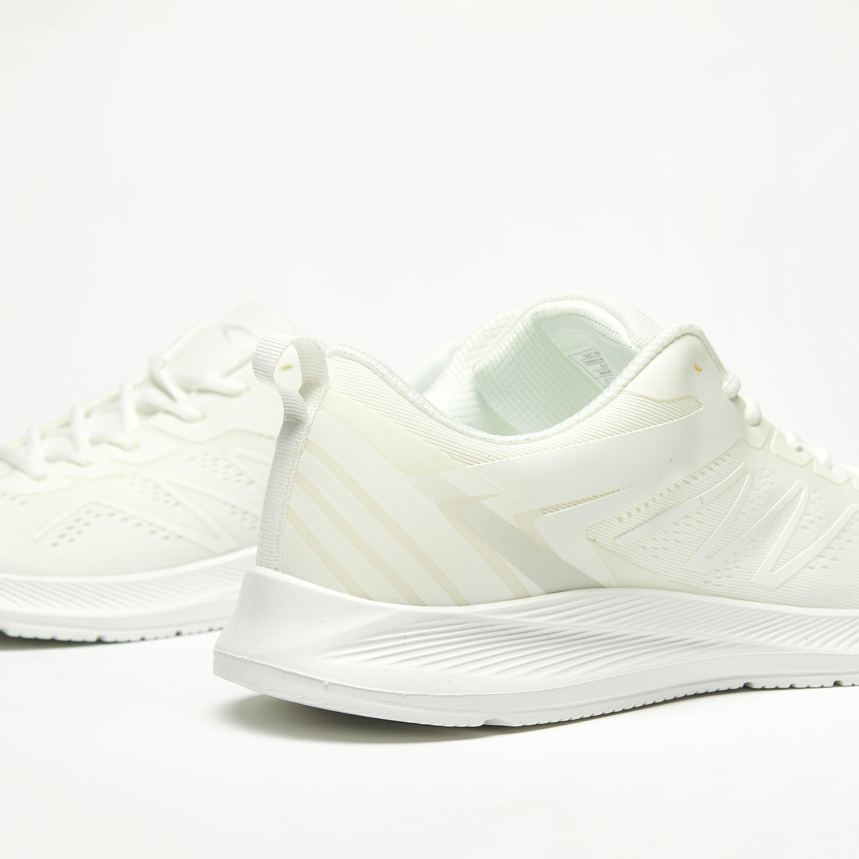 Dash Textured Lace-Up Lightweight Sneakers-sports-men-shoes-image-4