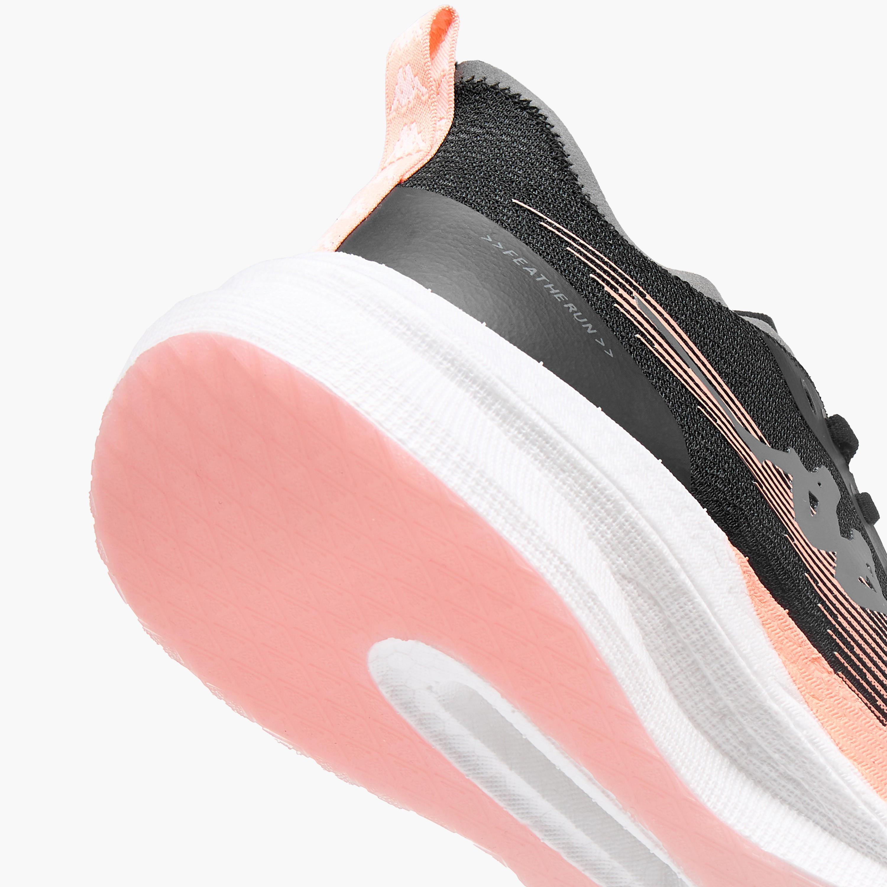 حذاء جري برباط إغلاق وتفاصيل شعار للنساء من كابا - RUN 2.0-women-shoes-sneakers-image-12