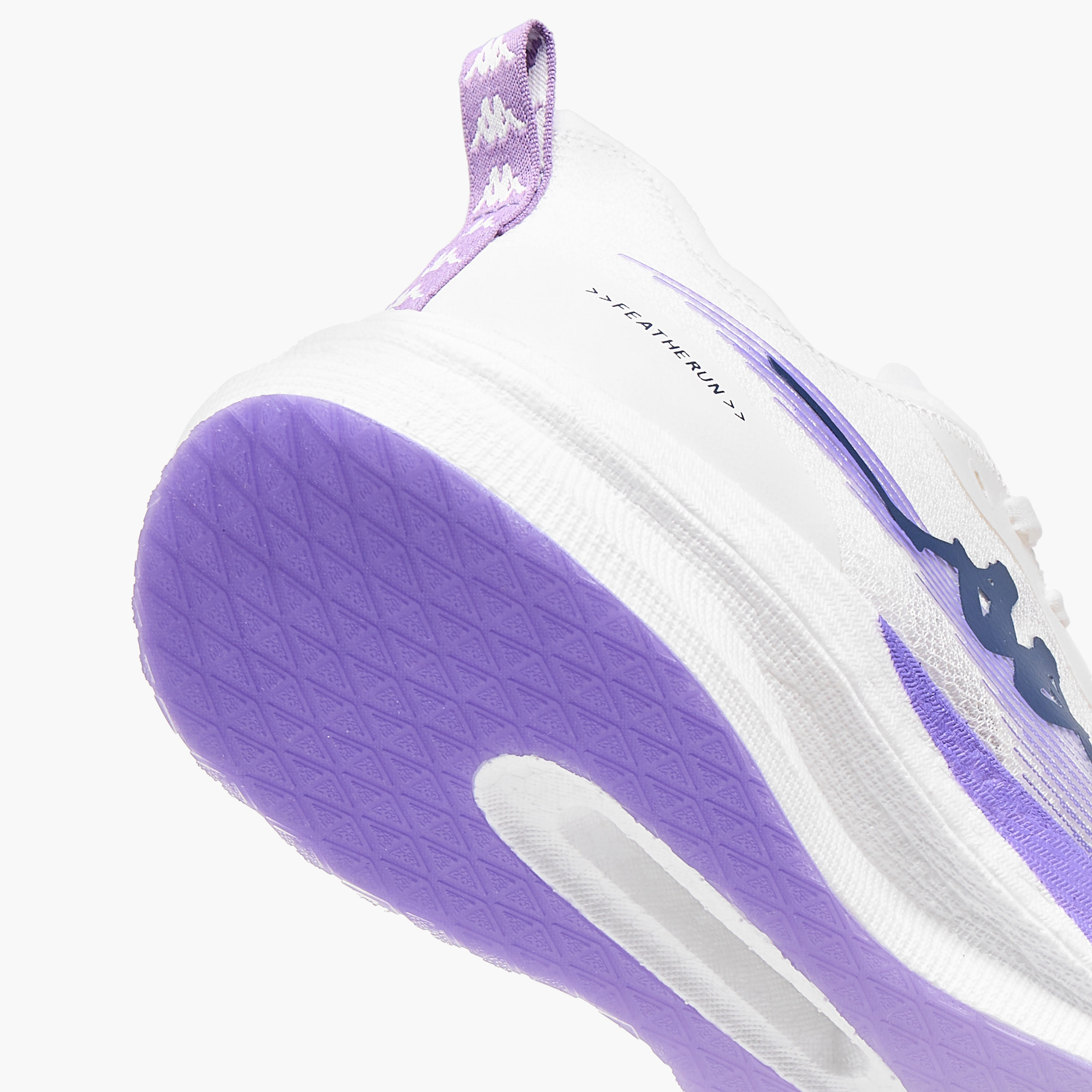 حذاء جري برباط إغلاق وتفاصيل شعار للنساء من كابا - RUN 2.0-women-shoes-sneakers-image-5