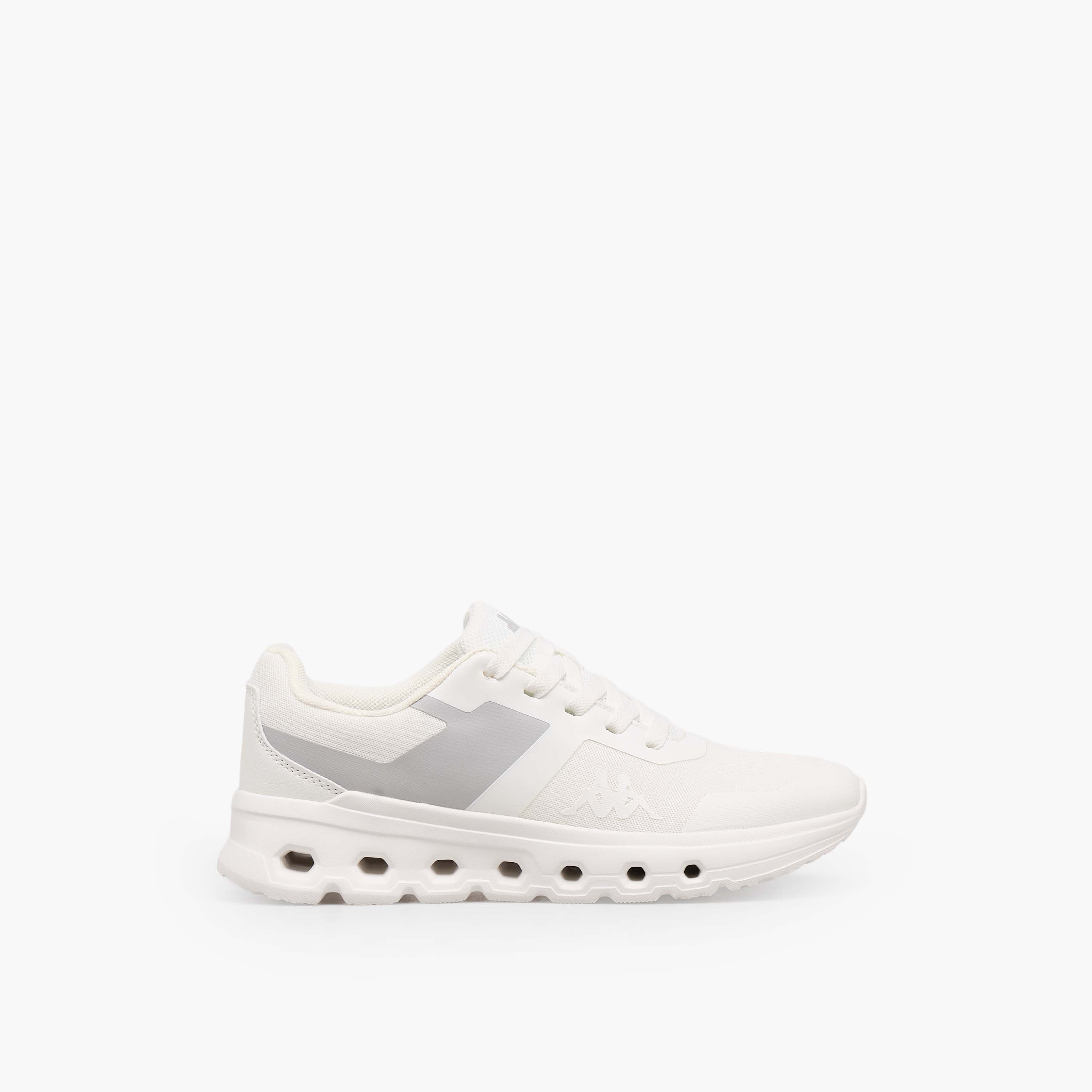 حذاء رياضي بارز الملمس برباط إغلاق للنساء من كابا-sports-women-shoes-image-3