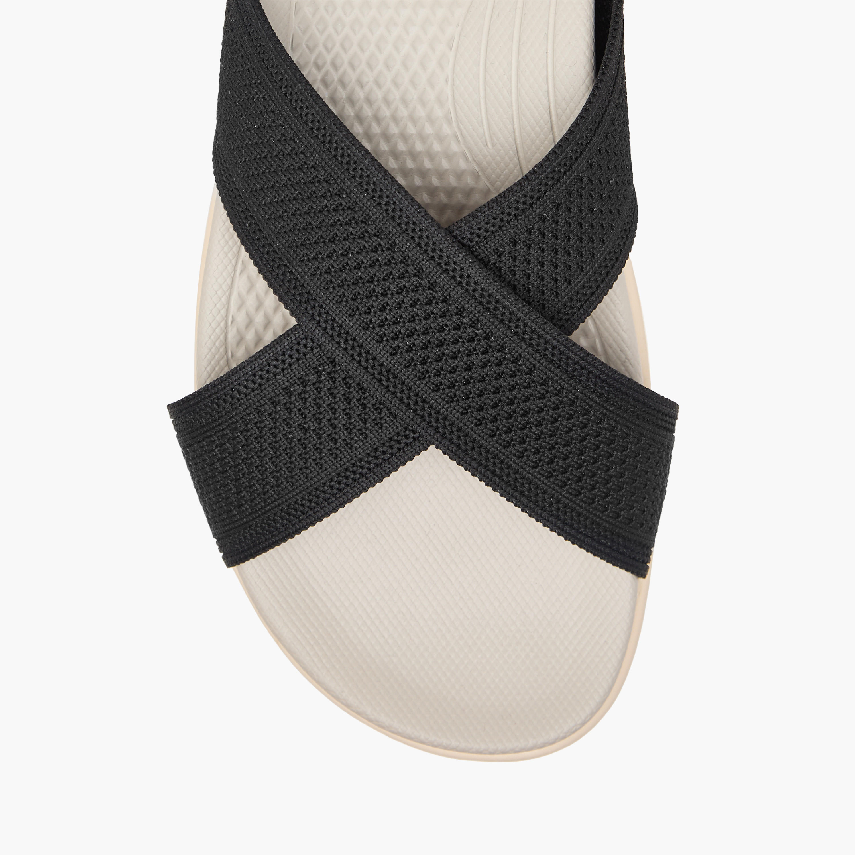 صندل مريح سهل الارتداء بحزام متقاطع بارز الملمس من لو كونفورت-women-shoes-flats-sandals-image-8