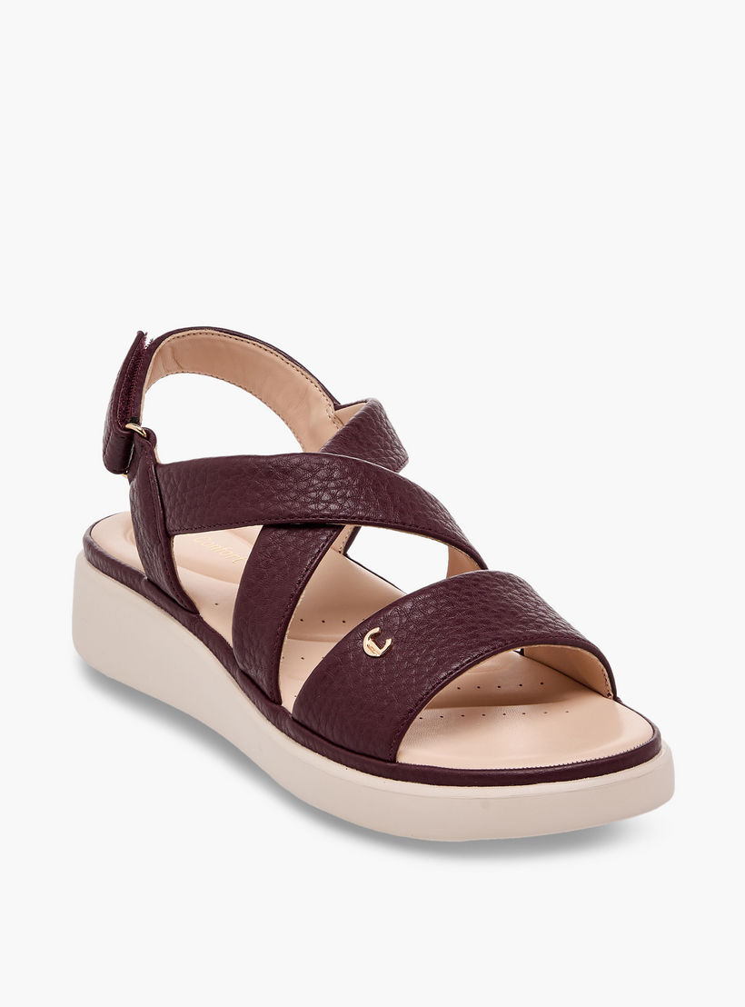 صندل بارز الملمس بأحزمة متقاطعة للنساء من لو كونفورت-women-shoes-sandals-heeled-image-2