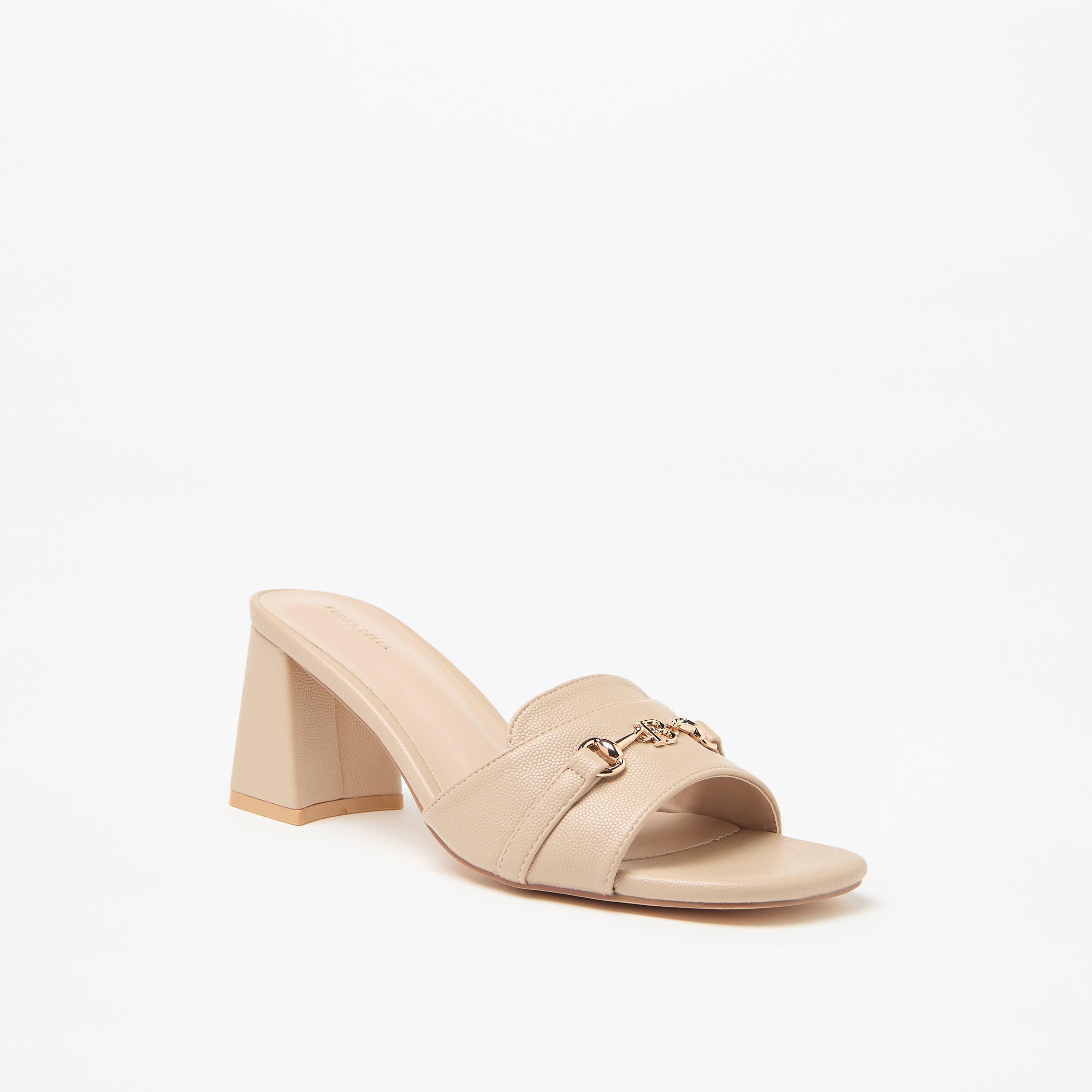 صندل سهل الارتداء بارز الملمس بكعب سميك وإبزيم مزيّن من فلورا بيلا-women-shoes-sandals-heeled-image-1