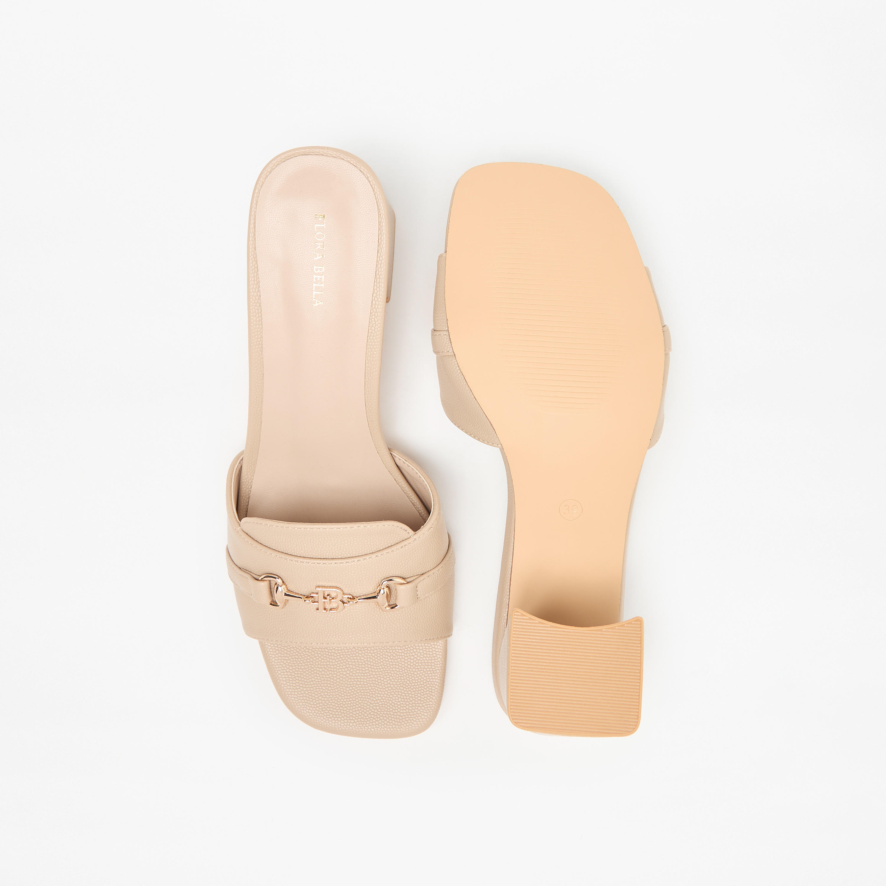 صندل سهل الارتداء بارز الملمس بكعب سميك وإبزيم مزيّن من فلورا بيلا-women-shoes-sandals-heeled-image-4