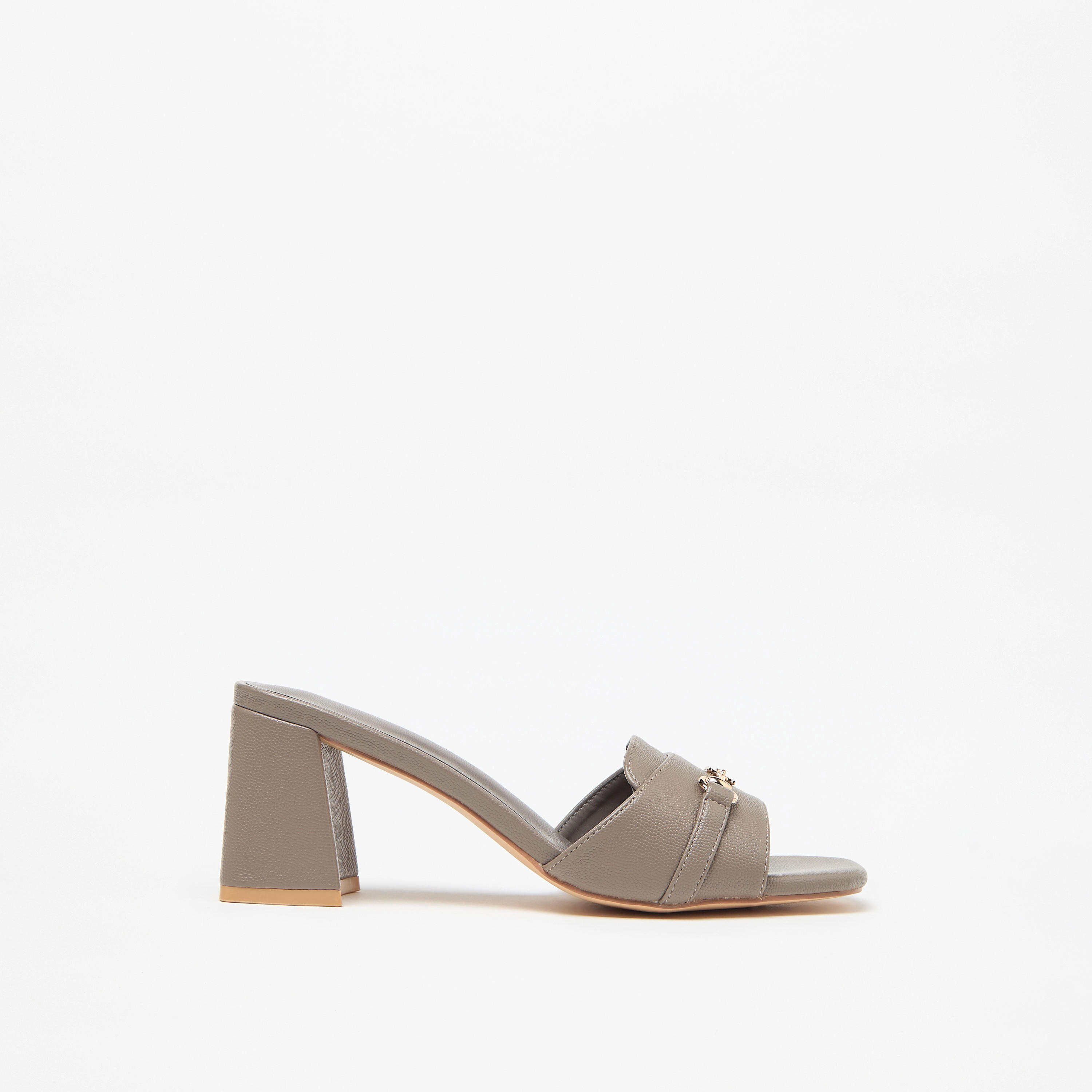 صندل سهل الارتداء بارز الملمس بكعب سميك وإبزيم مزيّن من فلورا بيلا-women-shoes-sandals-heeled-image-13