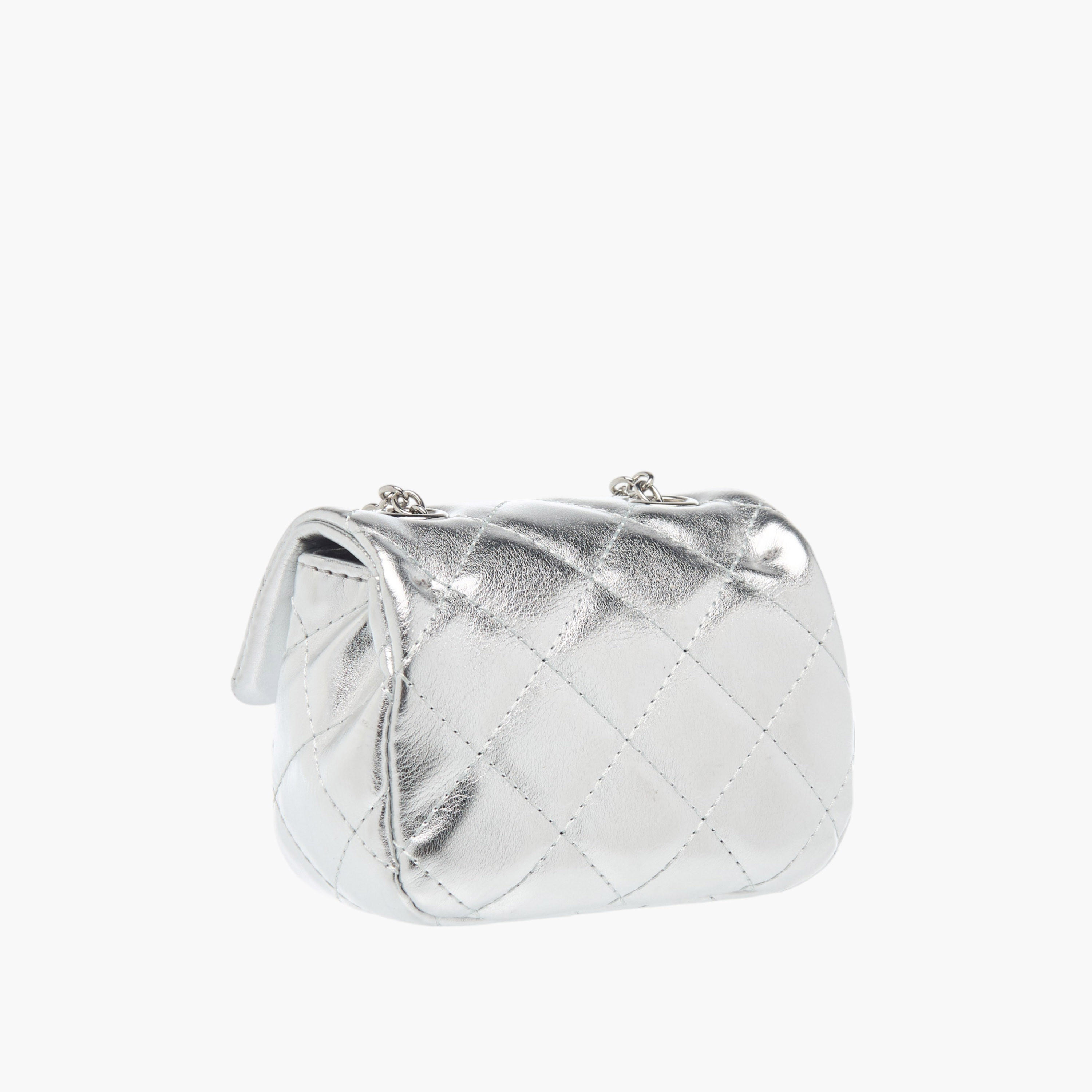 شنطة كروس بودي مبطنة بحزام سلسلة وزر إغلاق من فلورا بيلا-girls-accessories-bags-image-3