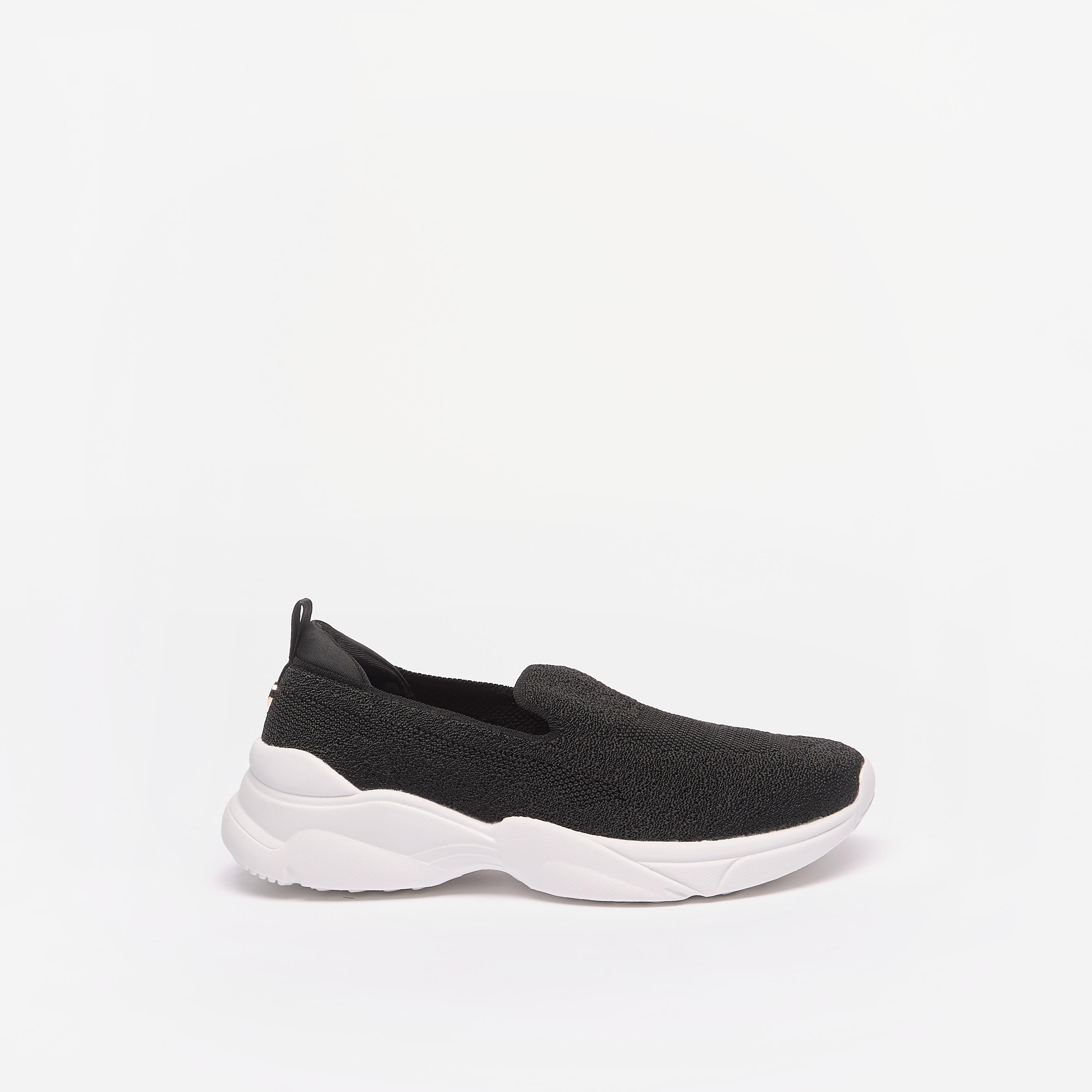 حذاء بارز الملمس سهل الارتداء بلسان سحب من فلورا بيلا-women-shoes-sneakers-image-3