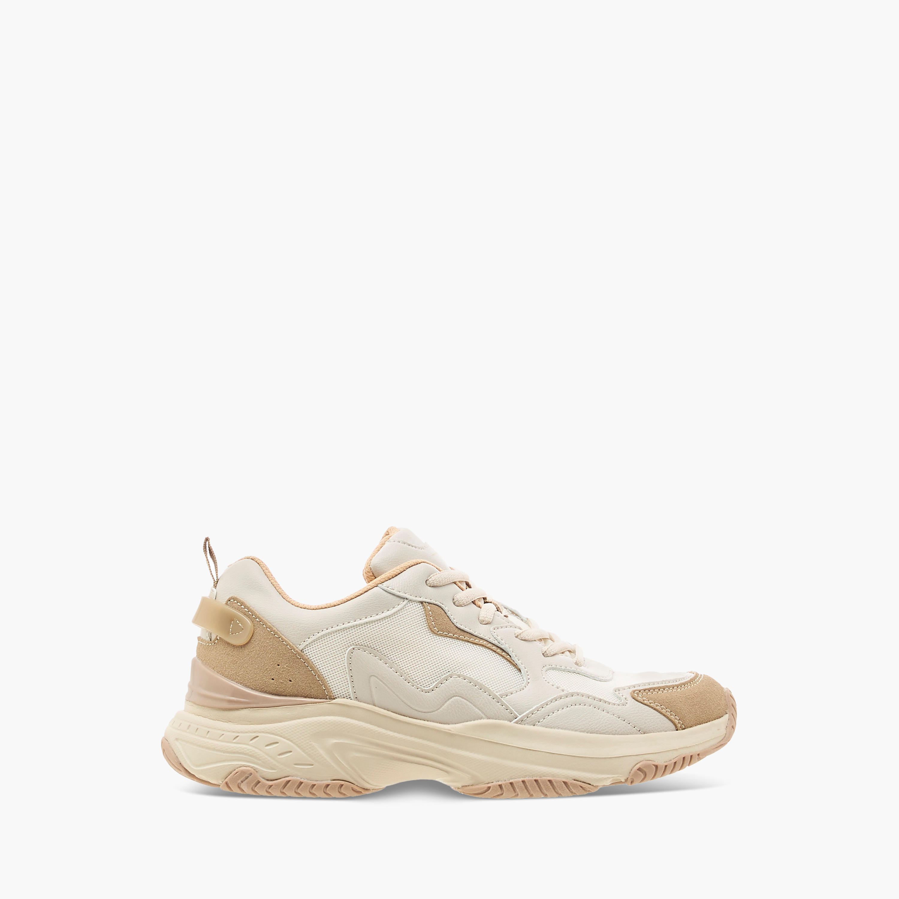 حذاء رياضي متعدد التصاميم برباط إغلاق من داش-women-shoes-sneakers-image-7