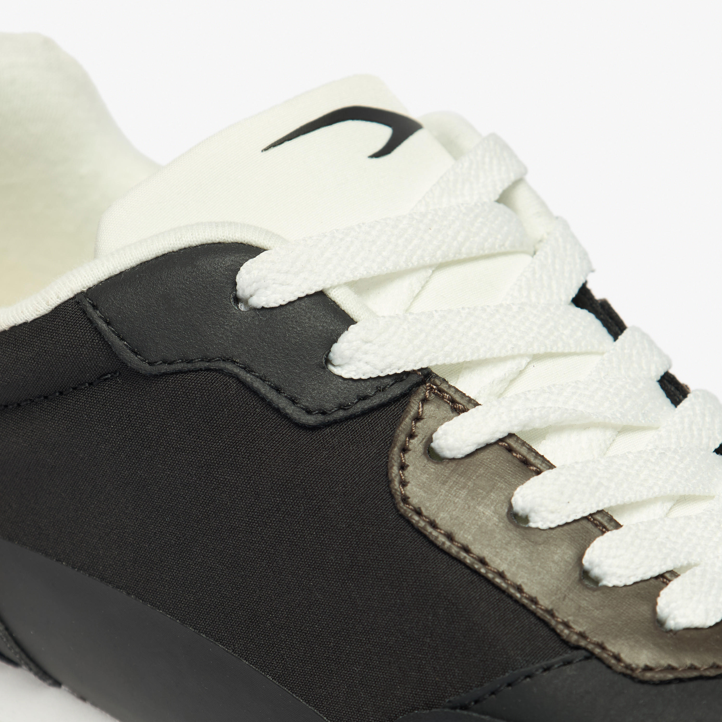 Dash Colourblock Lightweight Sneakers with Lace-Up Closure-women-shoes-sneakers-image-5