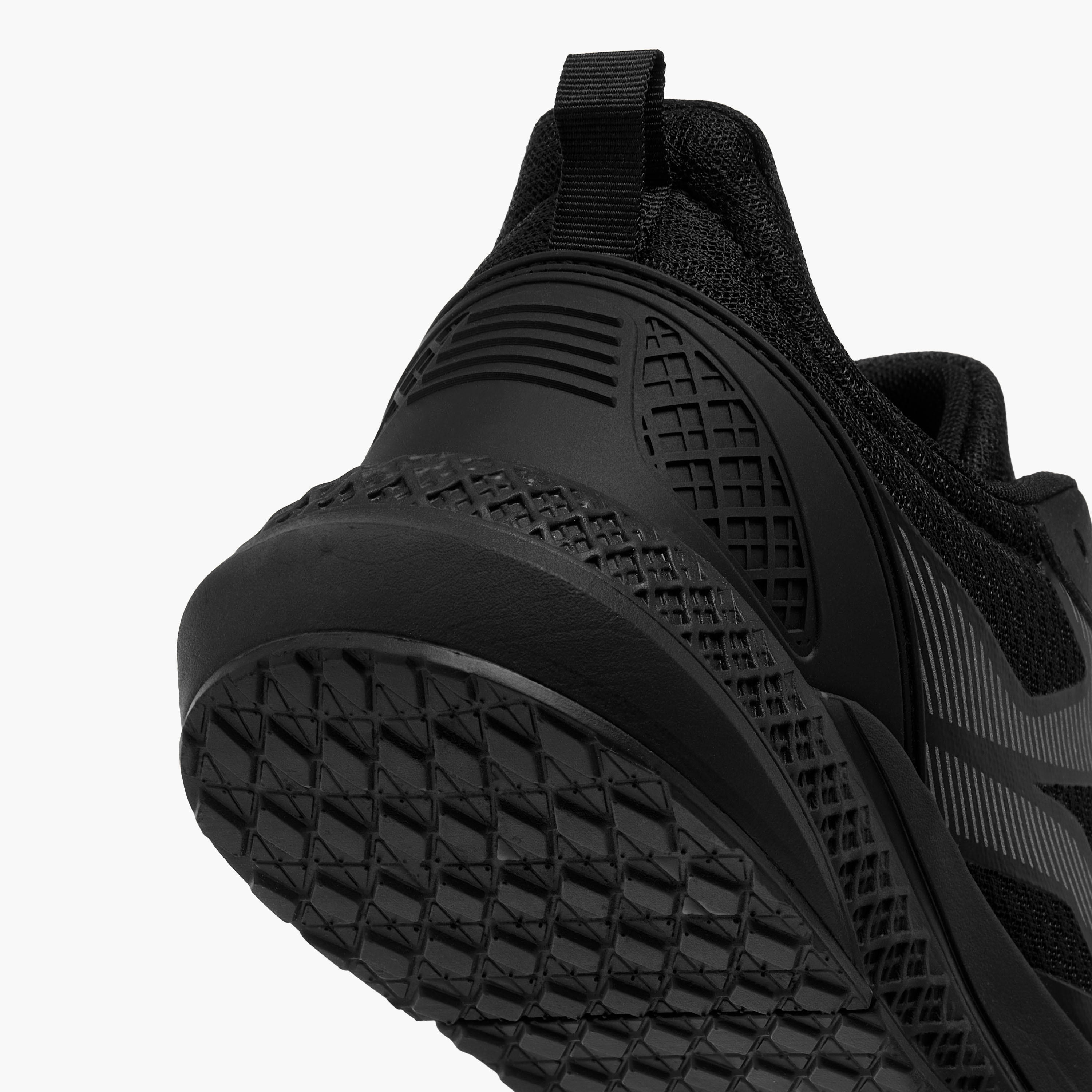 حذاء رياضي بألواح ورباط إغلاق من داش-sports-men-shoes-image-7