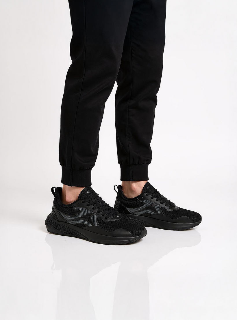 حذاء رياضي بألواح ورباط إغلاق من داش-sports-men-shoes-image-3