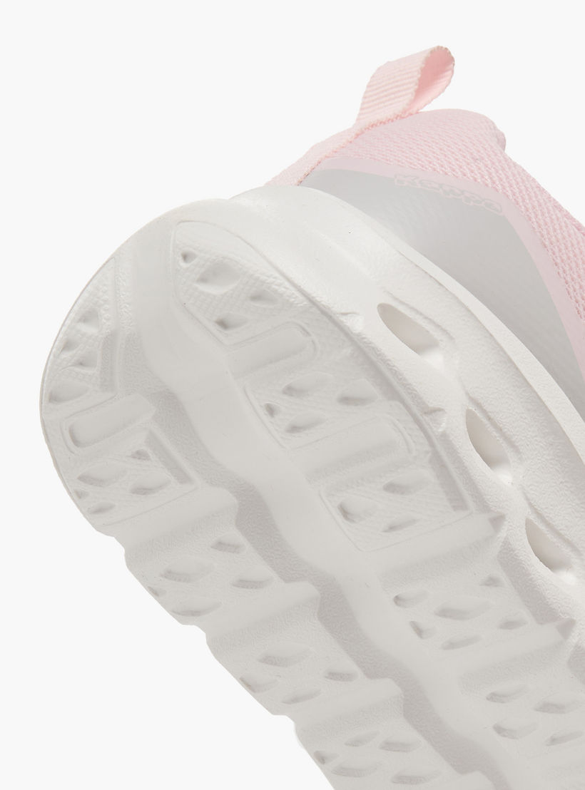 حذاء رياضي بشريط إغلاق لاصق وطبعات شعار للبنات من كابا-girls-shoes-sneakers-image-5